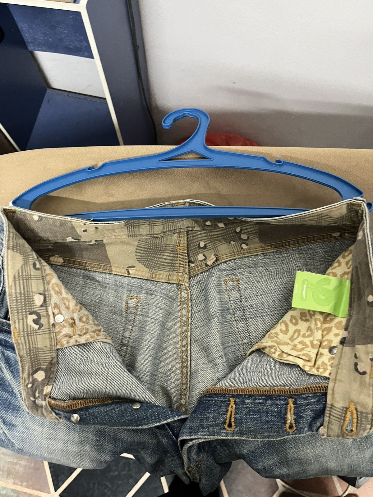 Swagger 🔥 2006 SWAGGER TRASHED DISTRESSED PATCHED JEANS Size US 33 - 19 Thumbnail