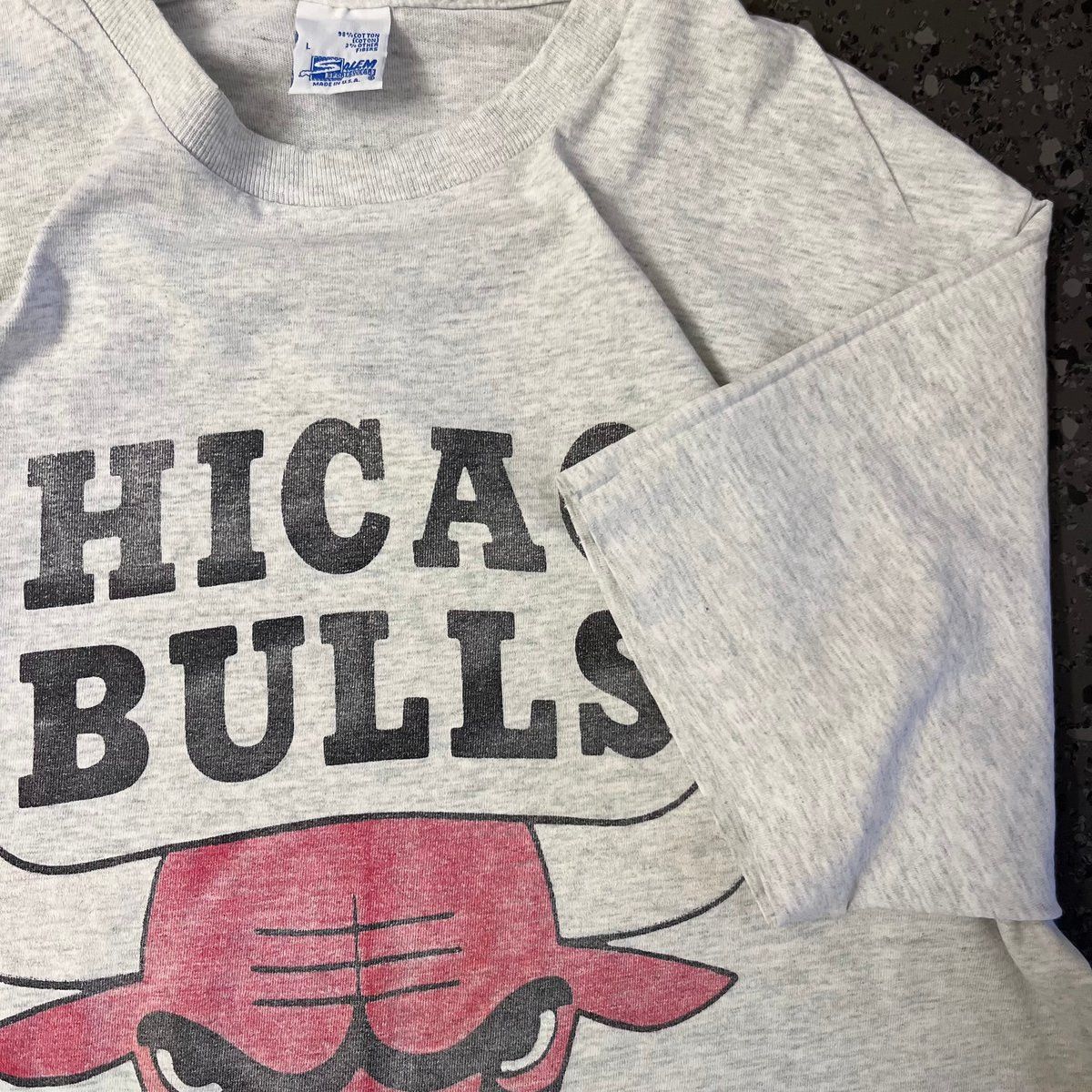 Salem Sportswear True Vintage Single Stitch Chicago Bulls T-Shirt Cream Logo Size US L / EU 52-54 / 3 - 4 Thumbnail
