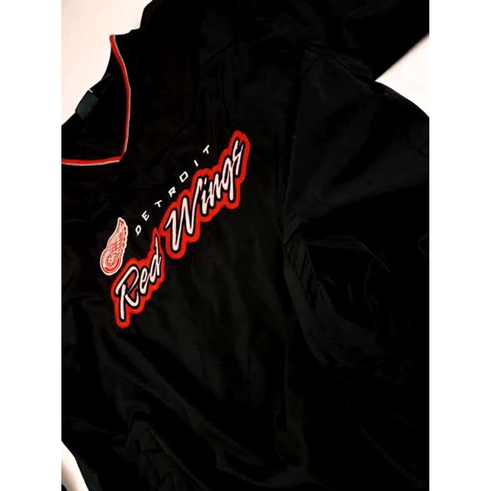 Vintage V-Neck Pullover Jacket Pro-Edge Detroit Red Wings Insulated Stitched Large Black Mens Size US L / EU 52-54 / 3 - 4 Thumbnail