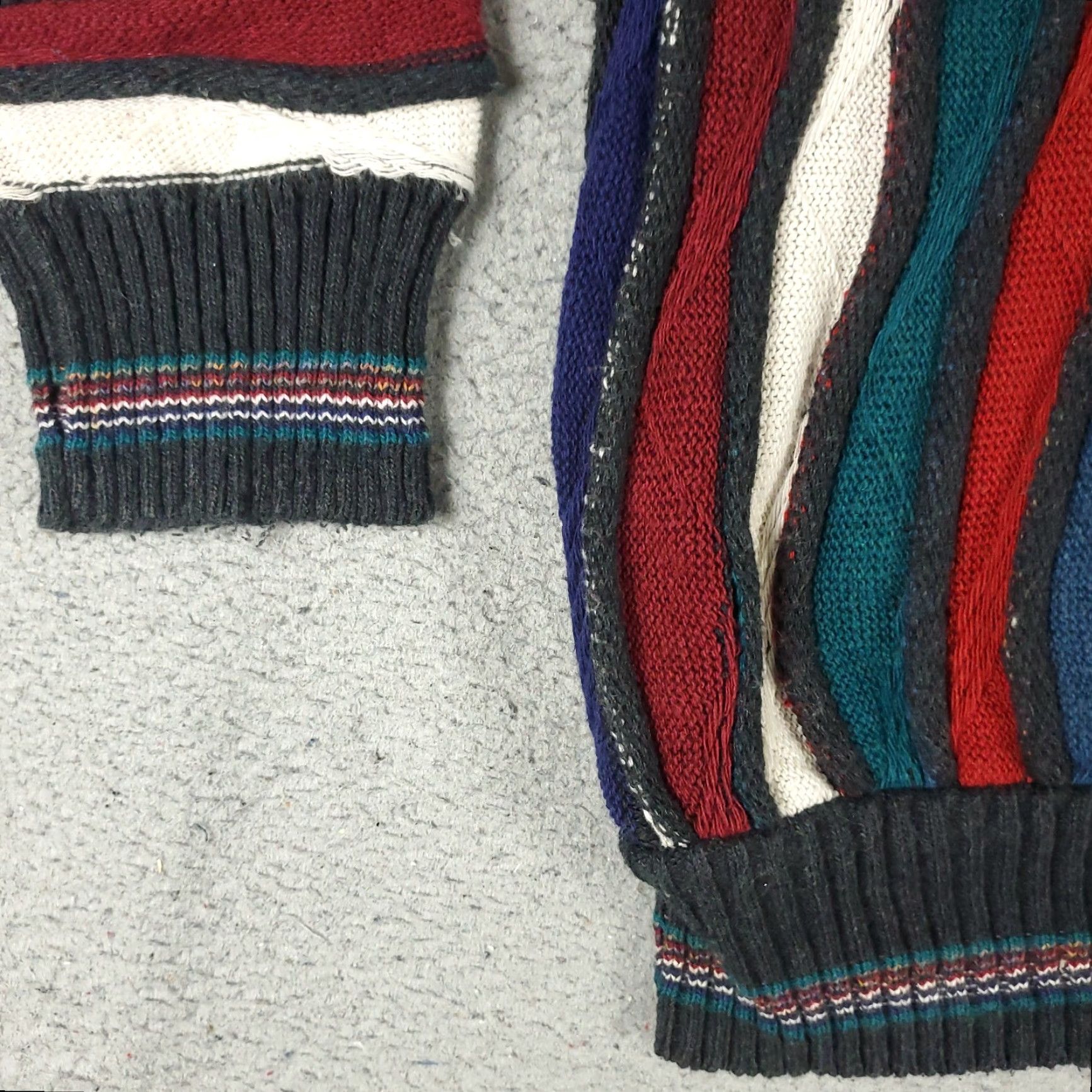 Alfani VINTAGE Alfani Sweater Mens Large Red Blue Stripe 3D Knit Pullover Size US L / EU 52-54 / 3 - 5 Thumbnail