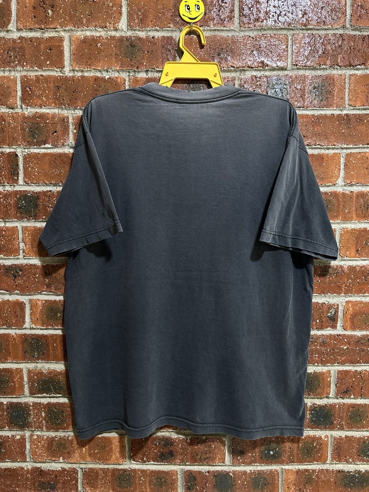 Disney Thrashed Vintage Disney Guilty Party Distressed Tee Size US XL / EU 56 / 4 - 5 Thumbnail