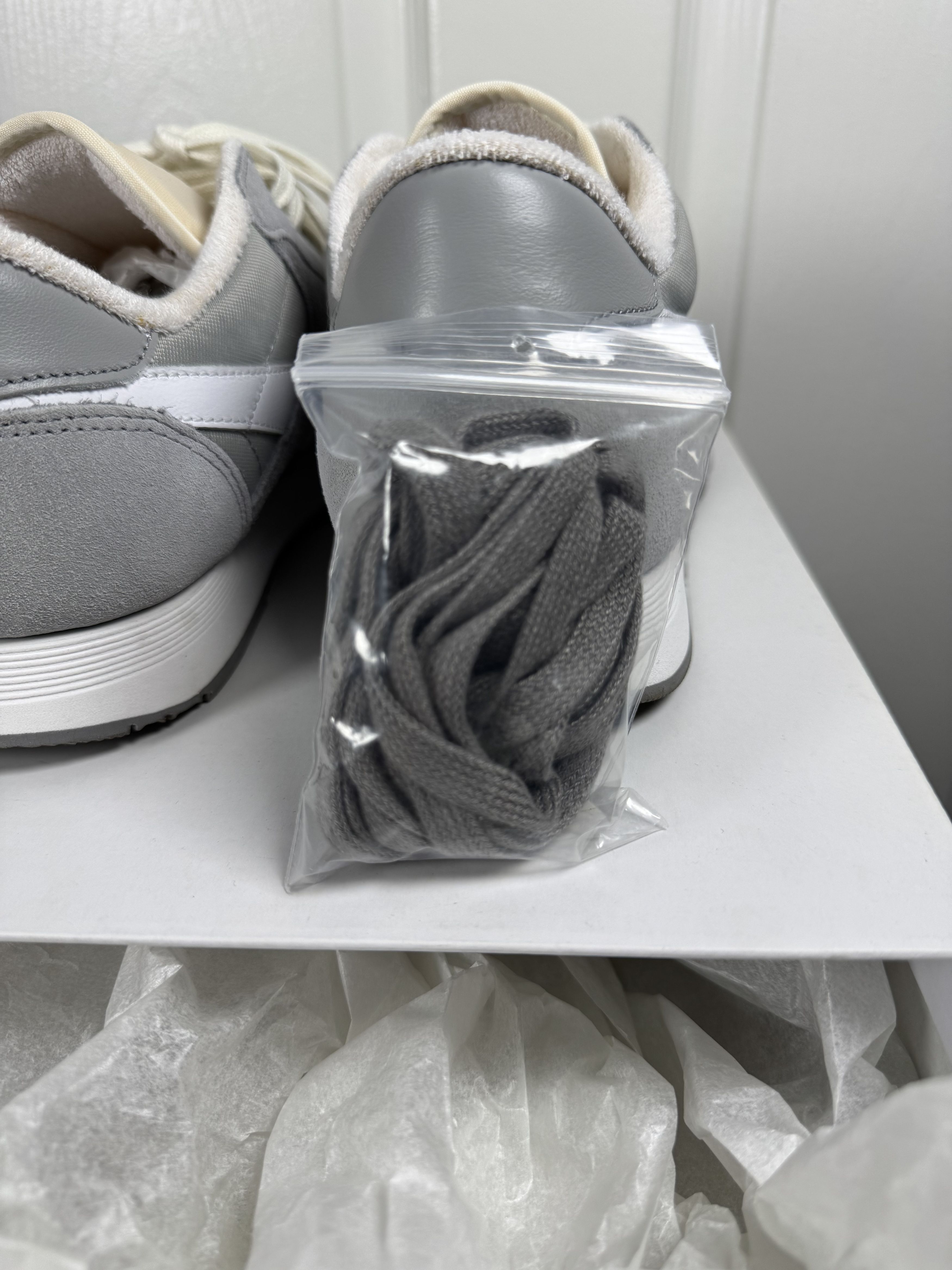JJJJound × Reebok Classic Nylon Grey/White 9.5 Size US 9.5 / EU 42-43 - 9 Thumbnail