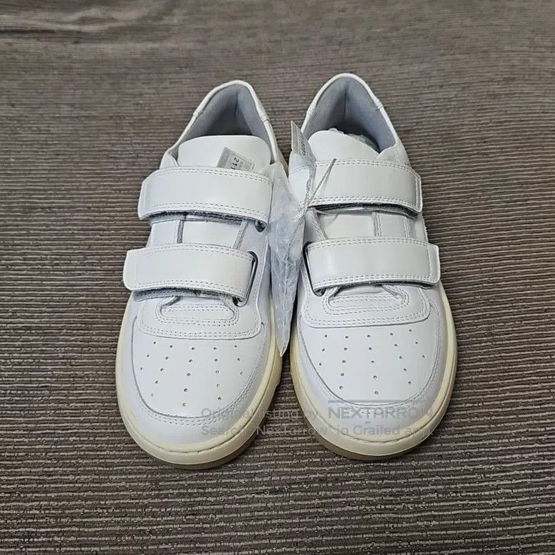 Acne Studios Acne Studios Round-toed Velcro low-top sneakers Size US 4.5 / IT 34.5 - 2 Thumbnail