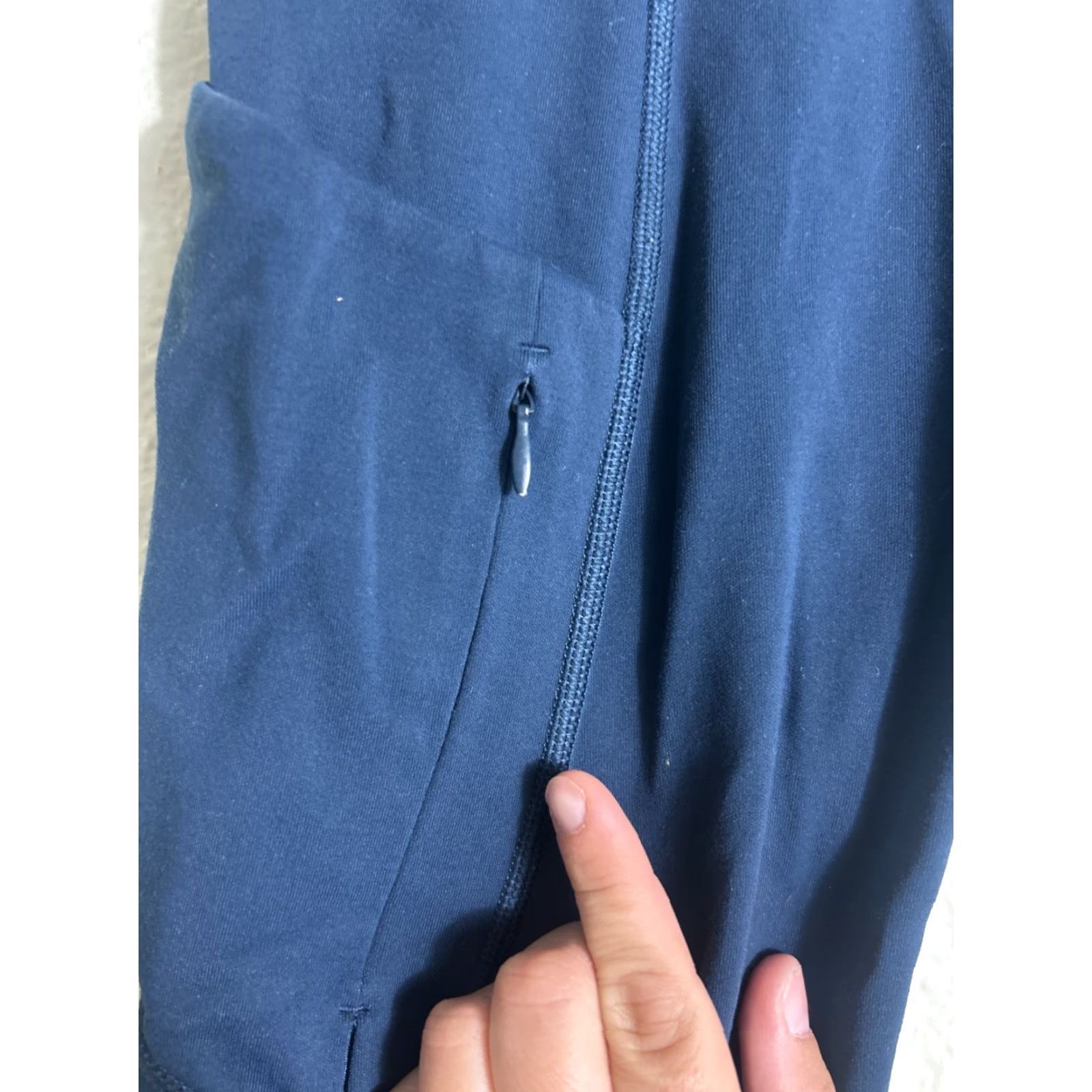 Athleta Athleta Leggings Cropped Deep Teal S Size Small Pockets Athletic Gym Running Yoga Size 28" / US 6 / IT 42 - 6 Thumbnail