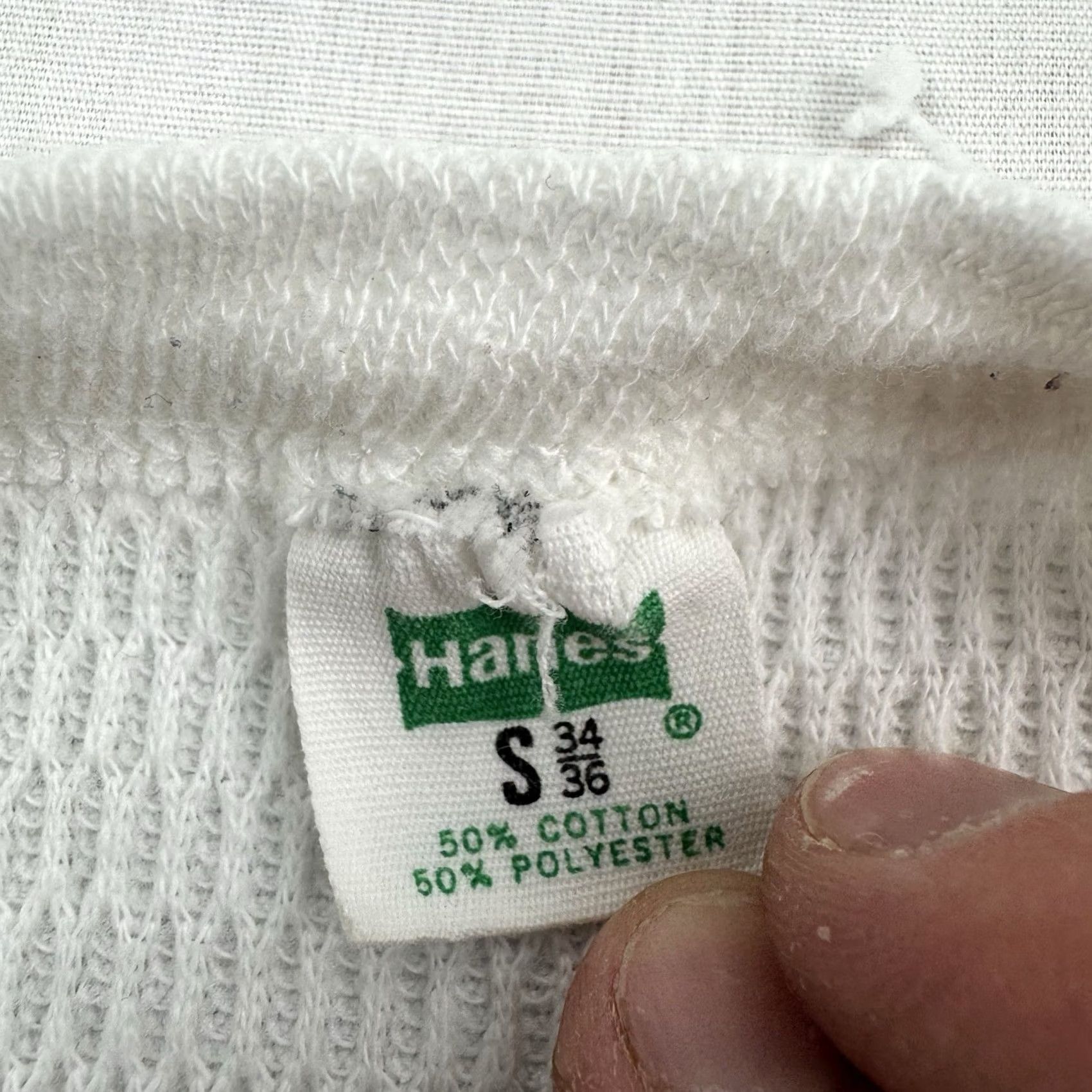Hanes VINTAGE Hanes Thermal Knit T-Shirt Mens Small White 70s USA Crew Neck Long Sleeve Slim Size US S / EU 44-46 / 1 - 6 Thumbnail