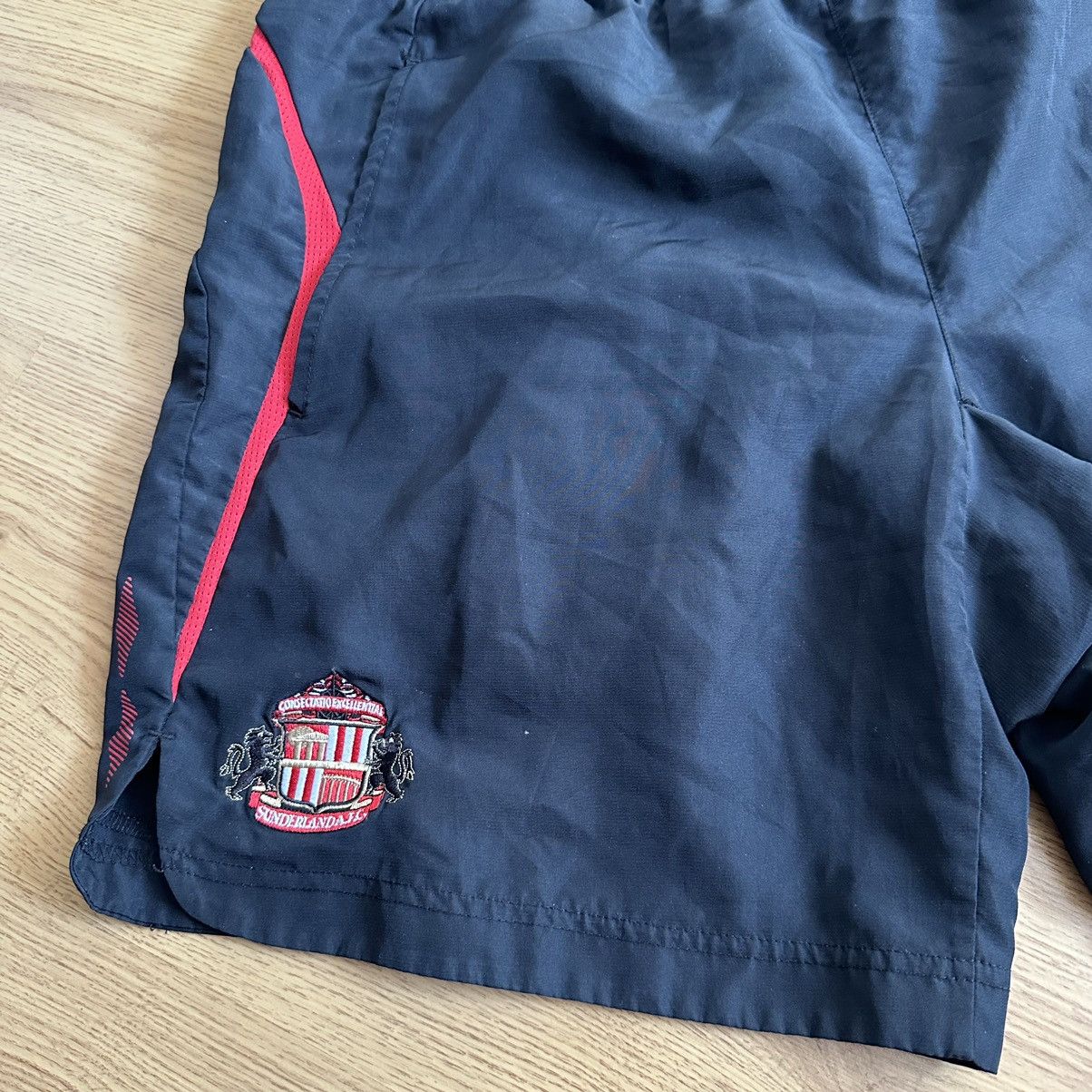Umbro Umbro Sunderland FC soccer shorts Size US 34 / EU 50 - 2 Thumbnail