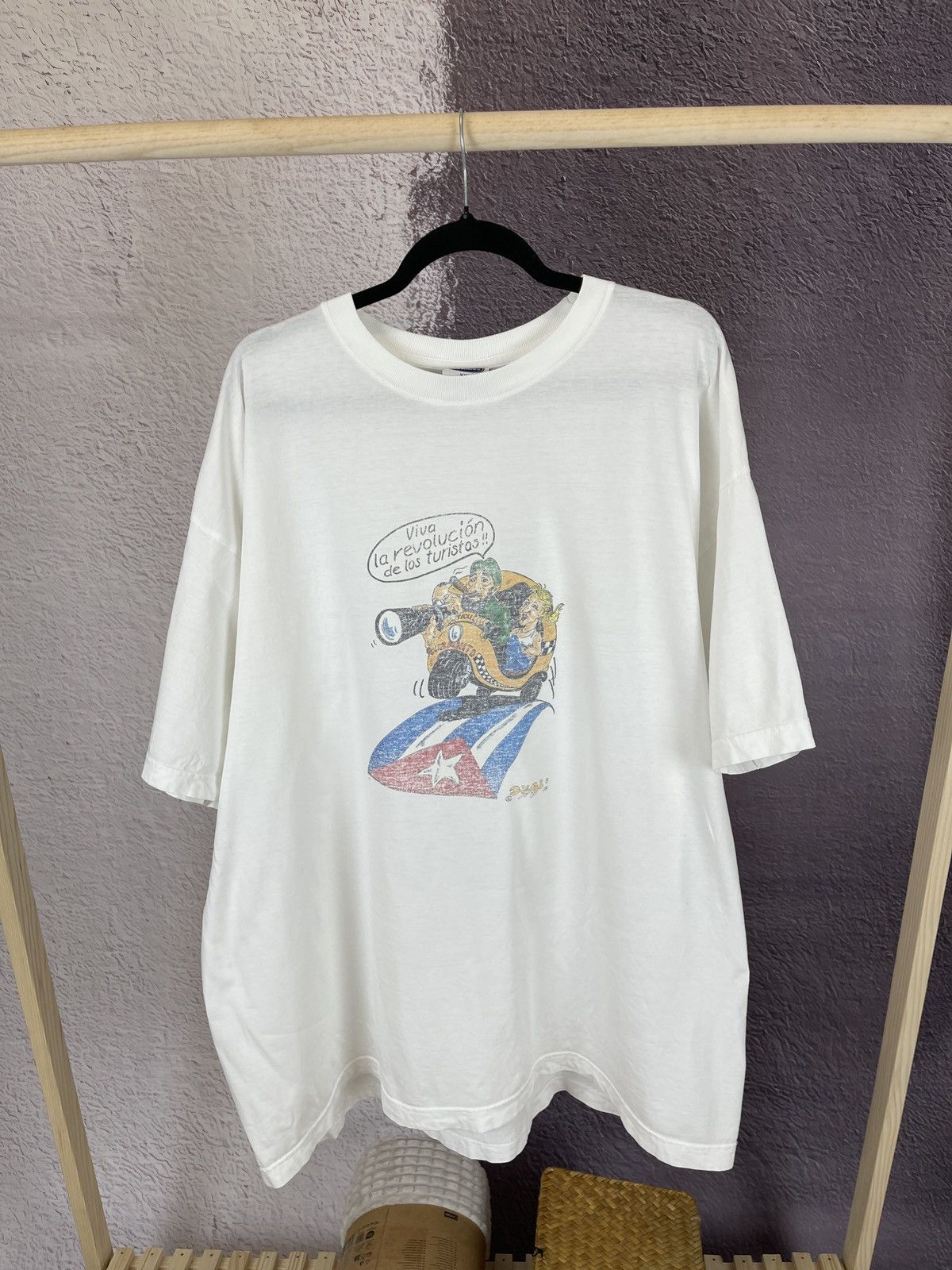 Vintage Whale vintage Cuban Revolution Fidel Castro Che Guevara tee Size US XXL / EU 58 / 5 - 1 Thumbnail