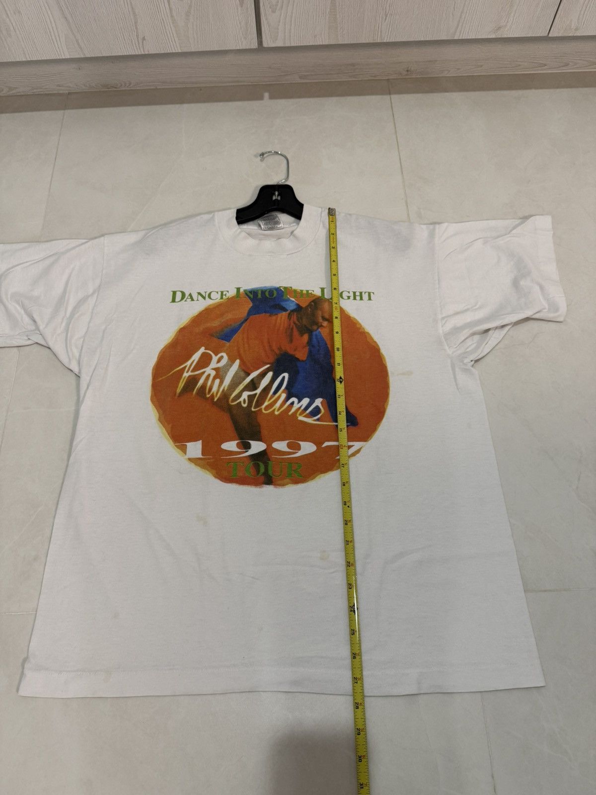 Vintage 1997 Phil Collins "Dance Into The Light" World Tour Tee XL Size US XL / EU 56 / 4 - 8 Thumbnail