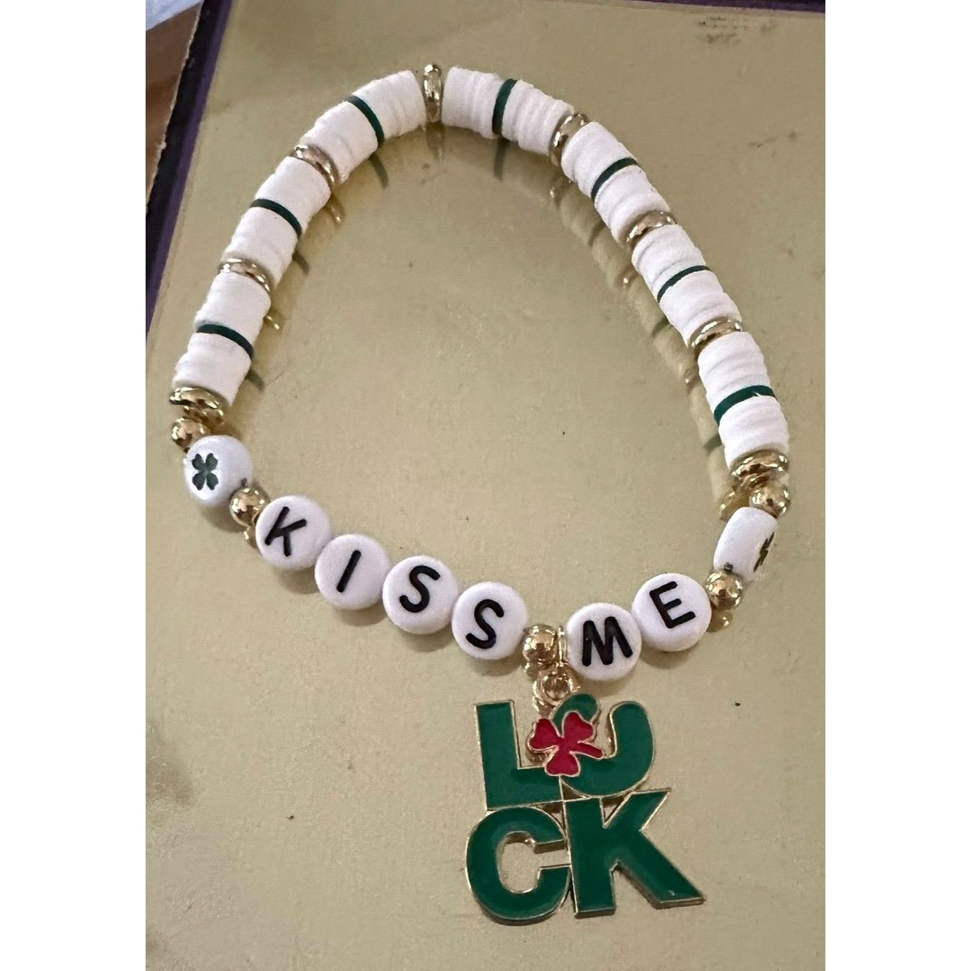 Handmade St Patricks Day Bracelet New Puka Beads Lucky Kiss Me Size ONE SIZE - 11 Thumbnail