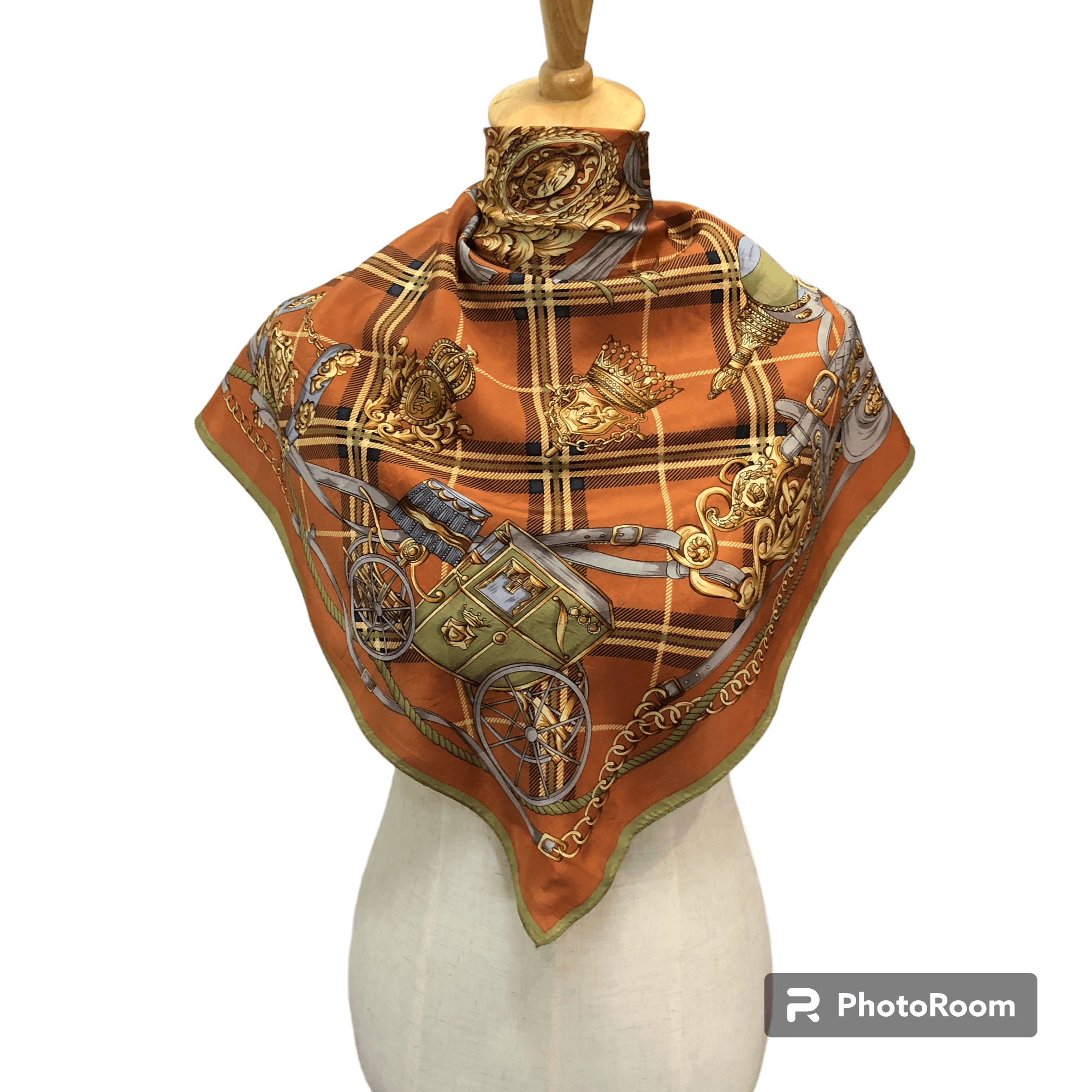 Japanese Brand Luxury Chains Silk Scarf M1375 Size ONE SIZE - 1 Thumbnail