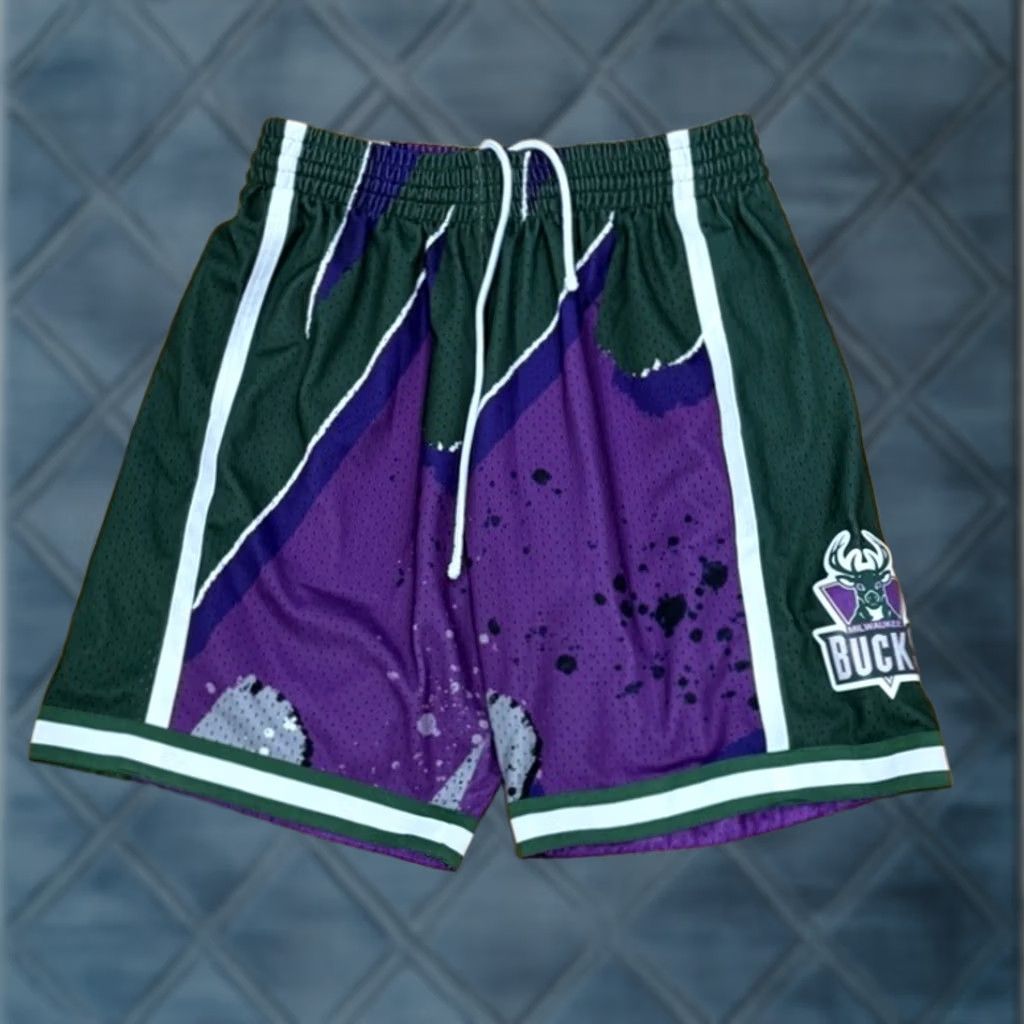 Mitchell & Ness Mitchell & Ness NBA HYPER HOOPS SWINGMAN SHORTS MILWAUKEE BUCKS Mens Medium Purple/Green Size US 31 - 1 Thumbnail