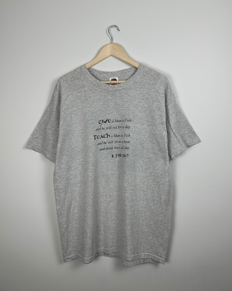 Fruit Of The Loom × Vintage Vintage Fishing Quote Give A Man A Fish T-Shirt - Size XL Size US XL / EU 56 / 4 - 5 Thumbnail