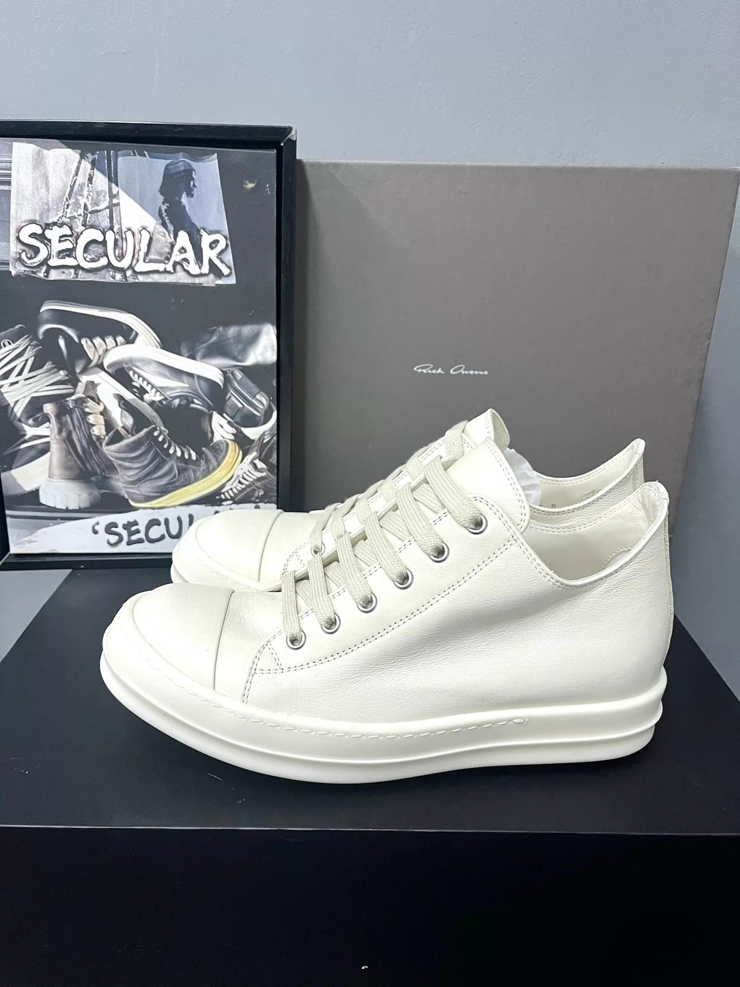 Rick Owens Rick Owens 25SS Cream Leather Chunky Low Sneakers K34 Size US 6 / IT 36 - 3 Thumbnail