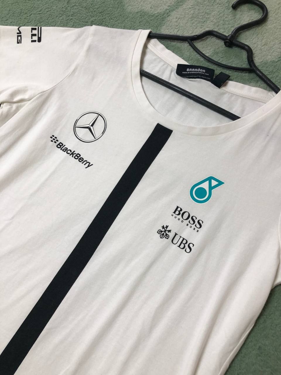 Mercedes-Benz AMG Petronas Mercedes Racing Formula Hugo Boss T-Shirt Size M / US 6-8 / IT 42-44 - 4 Thumbnail
