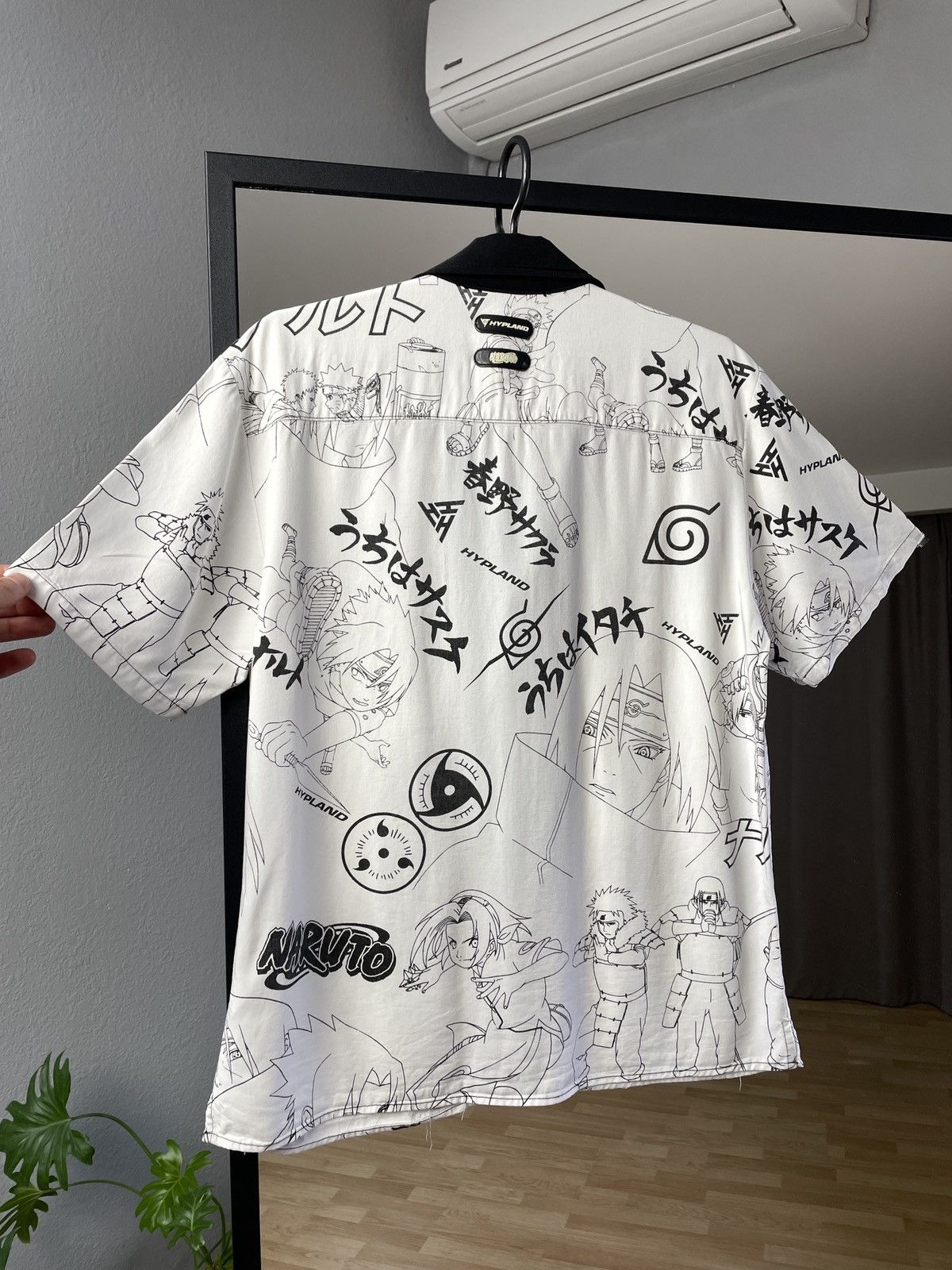 Japanese Brand × Vintage Vintage 2002 Naruto Graphic Tee Y2K T-Shirt Size US S / EU 44-46 / 1 - 9 Thumbnail