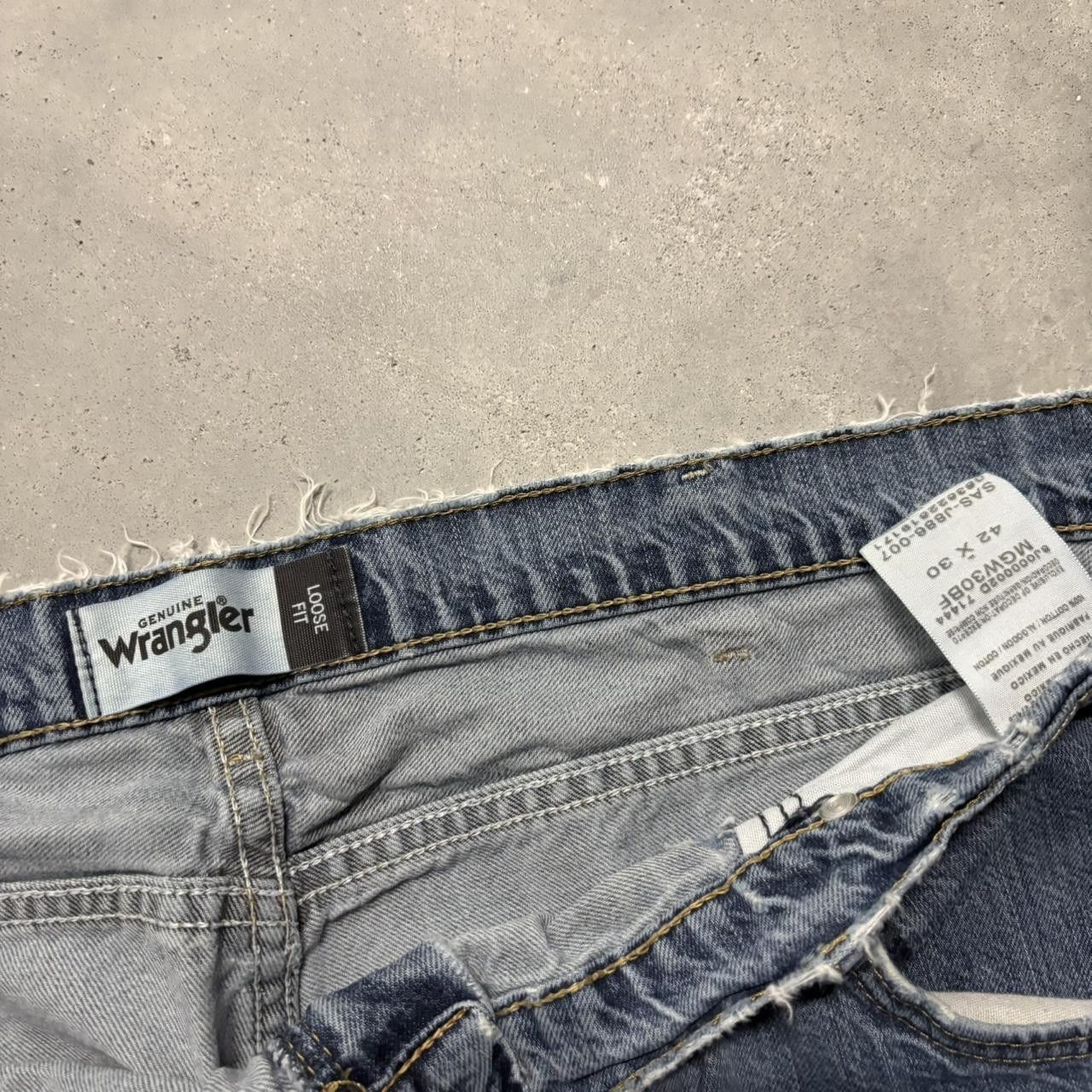 Japanese Brand × Vintage Crazy Vintage Y2K/2000s Baggy Medium Wash Distressed Denim Jeans! Size US 42 / EU 58 - 8 Thumbnail
