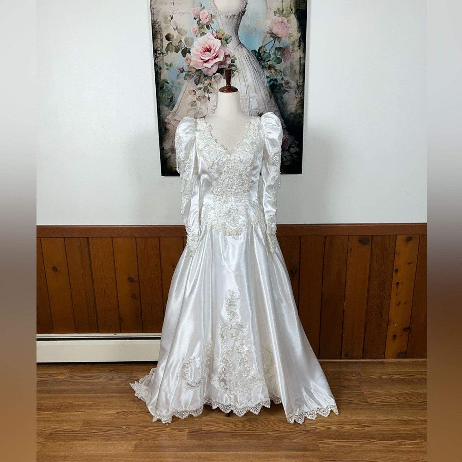 a line lace wedding dress long sleeve Lace A-line Wedding Dress Toba Light ivory / US 8
