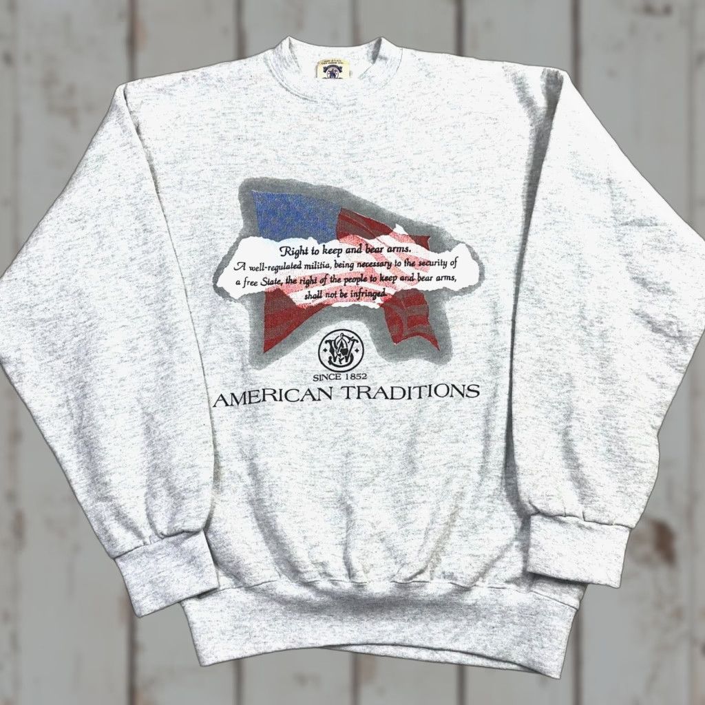Vintage VINTAGE Smith & Wesson Mens XL USA Made Second Amendment Sweatshirt Size US XL / EU 56 / 4 - 1 Thumbnail