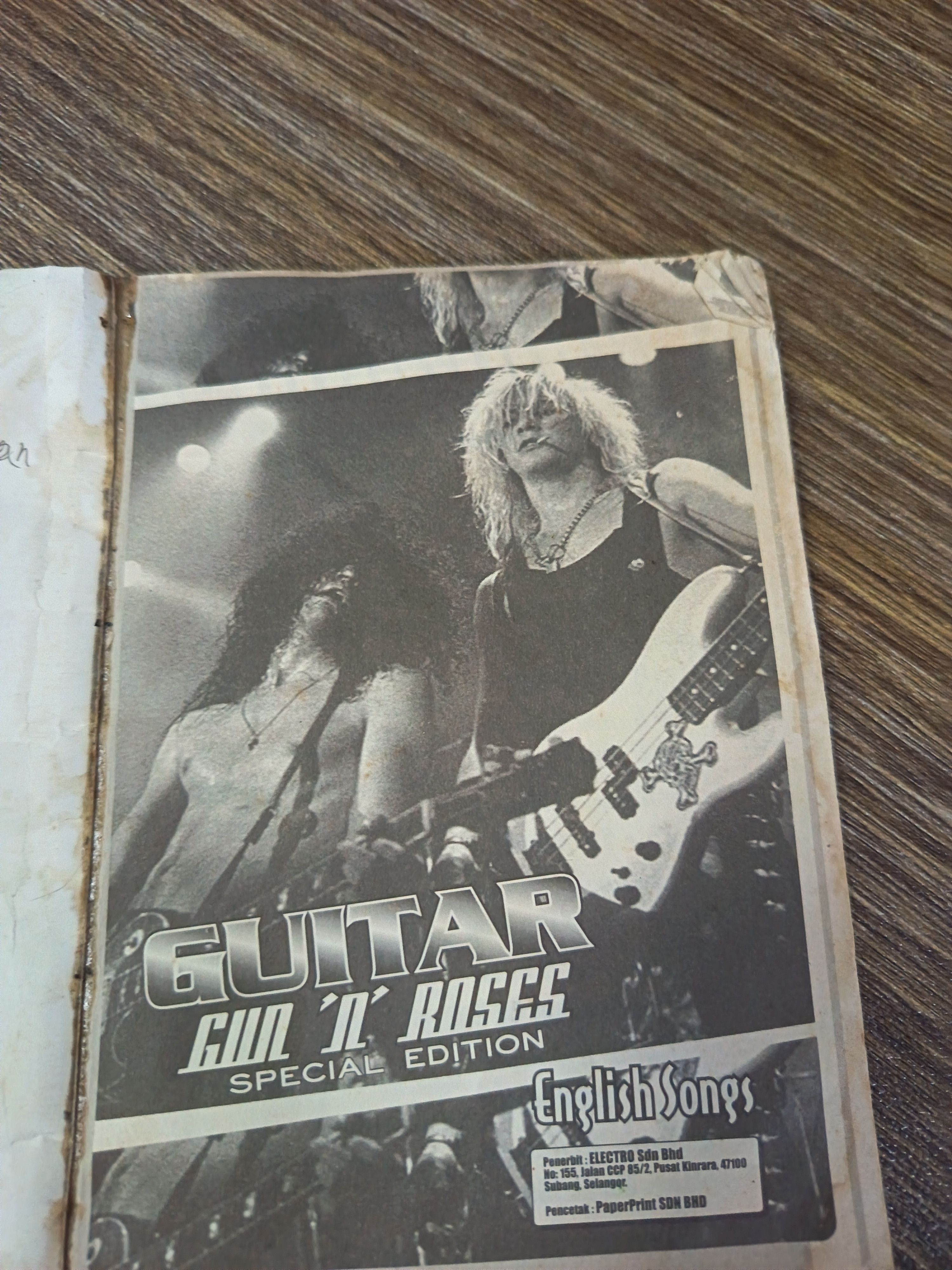 Other Gun n roses guitar code magazine Size ONE SIZE - 4 Thumbnail