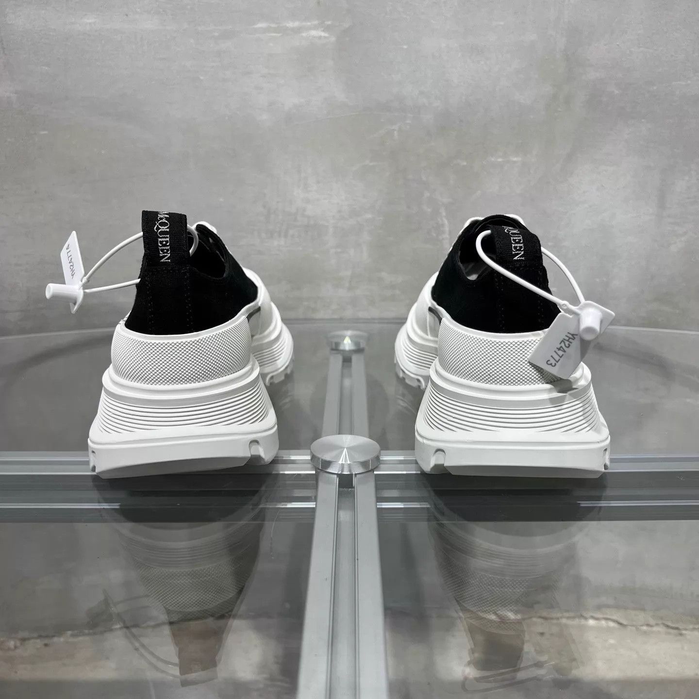 Alexander McQueen Alexander McQueen black/white Martin boots 35.5 wmn Size US 5 / IT 35 - 6 Thumbnail