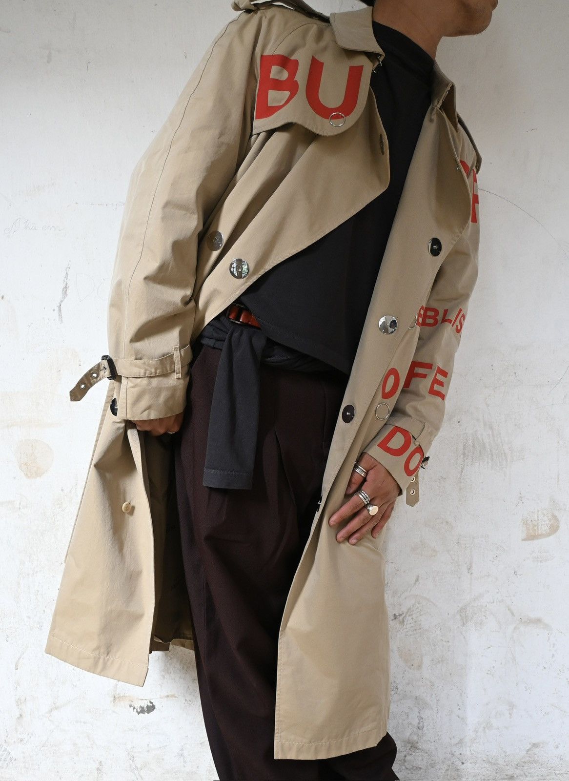 Burberry Burberry SS19 by R. Tisci horseferry garbadine trench coat Size US M / EU 48-50 / 2 - 3 Thumbnail