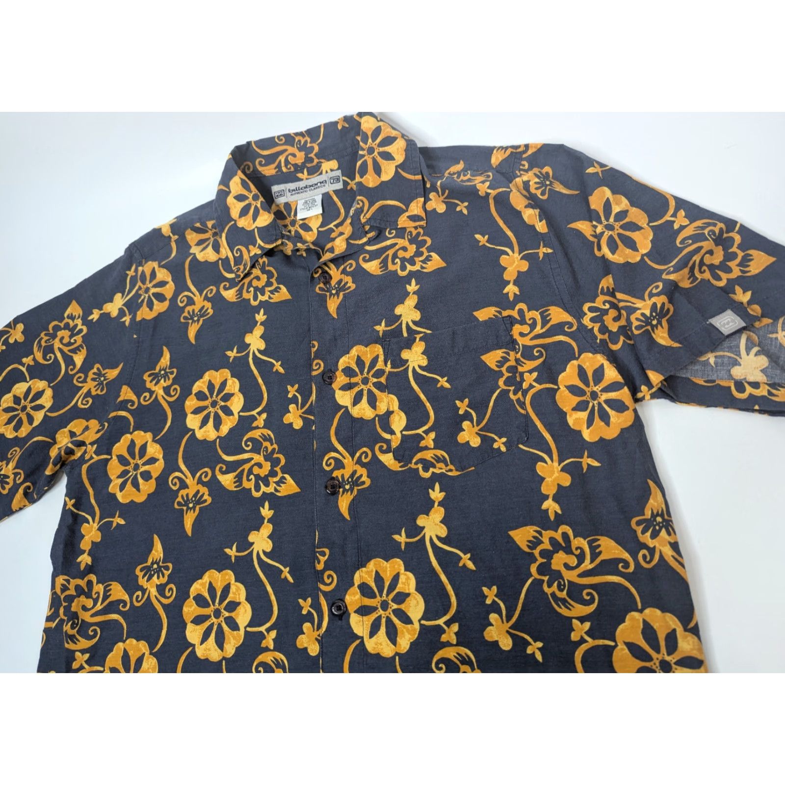 Billabong Billabong Button-Up Shirt Men L Short Sleeve Collar Graphic Print Blue Gold Surf Beach Classic Logo Pockets Size US L / EU 52-54 / 3 - 2 Thumbnail