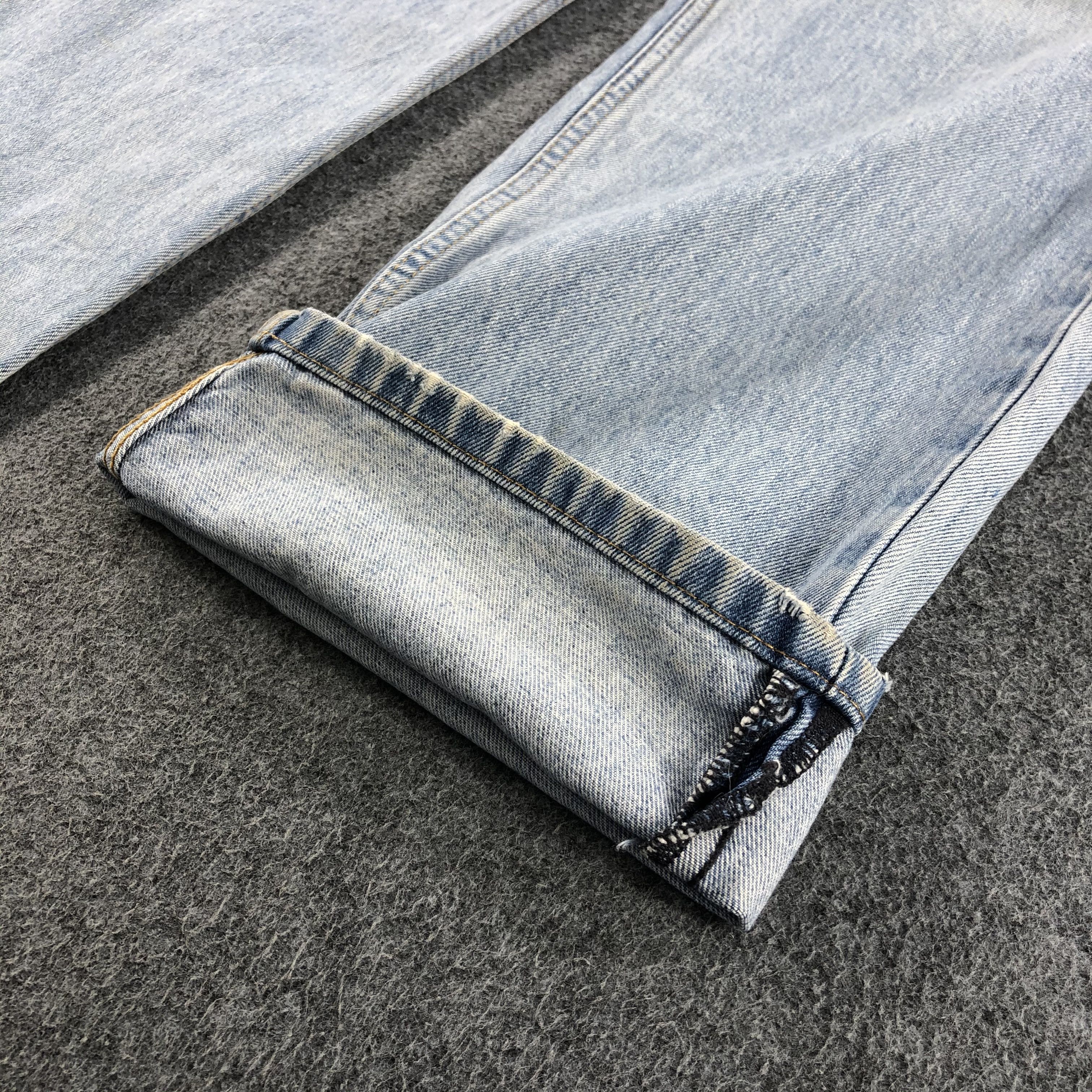 Levi's Vintage Light Wash Levis 505 Jeans-J1199 Size US 39 - 7 Thumbnail