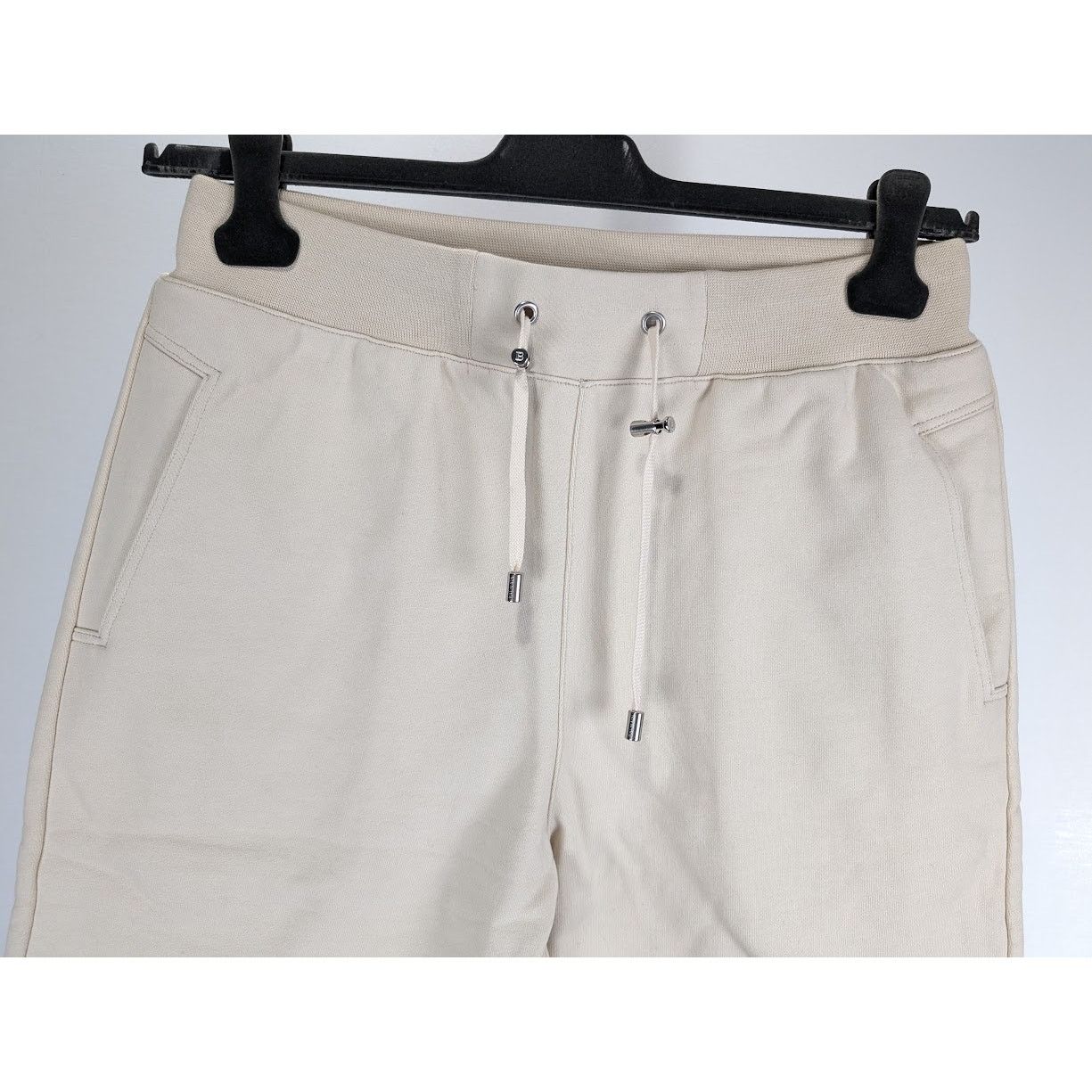 Balmain o1rshd1 B Logo Jogger Short in Beige Size US 32 / EU 48 - 4 Thumbnail