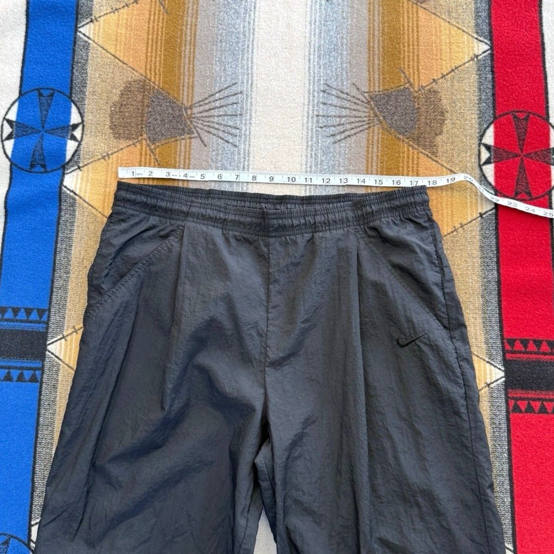 Nike VINTAGE Nike Men’s Sweatpants Track Pants L Black Sweatpants 90s Gym Workout Regular Fit Drawstring Pants Men Size US 33 - 7 Thumbnail