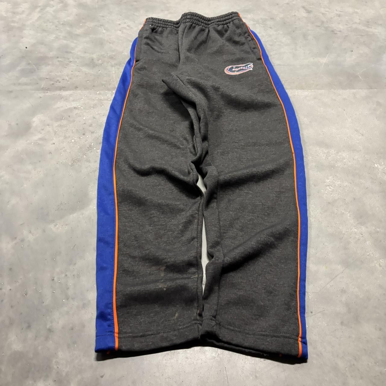 NCAA × Vintage Crazy Vintage Y2K/2000s Dark Grey Florida Gators College Essential Sweatpants! Size US 30 / EU 46 - 2 Thumbnail