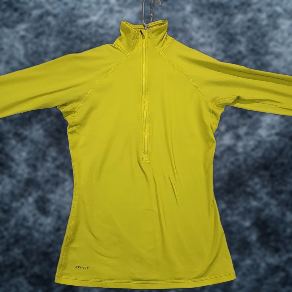 Nike Nike Pro Womens M Yellow Hyperwarm 1/2 Zip Pullover Top Running Track & Field Nike Pro Hyperwarm Pullover M Yellow Womens Size M / US 6-8 / IT 42-44 - 1 Thumbnail
