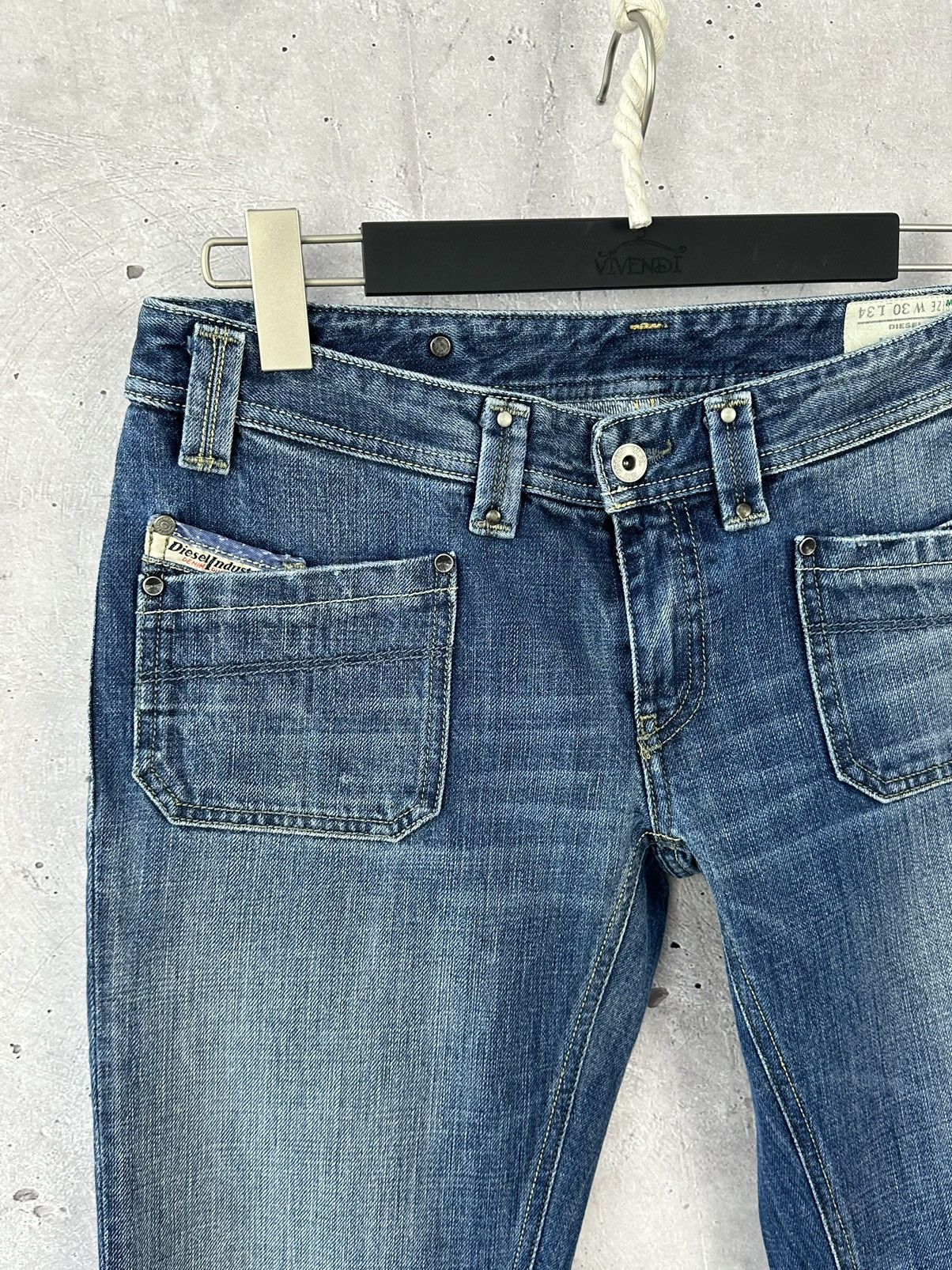 Diesel × Vintage Diesel Vintage Zip Pockets Washed Women’s Jeans Size 30" / US 8 / IT 44 - 4 Thumbnail