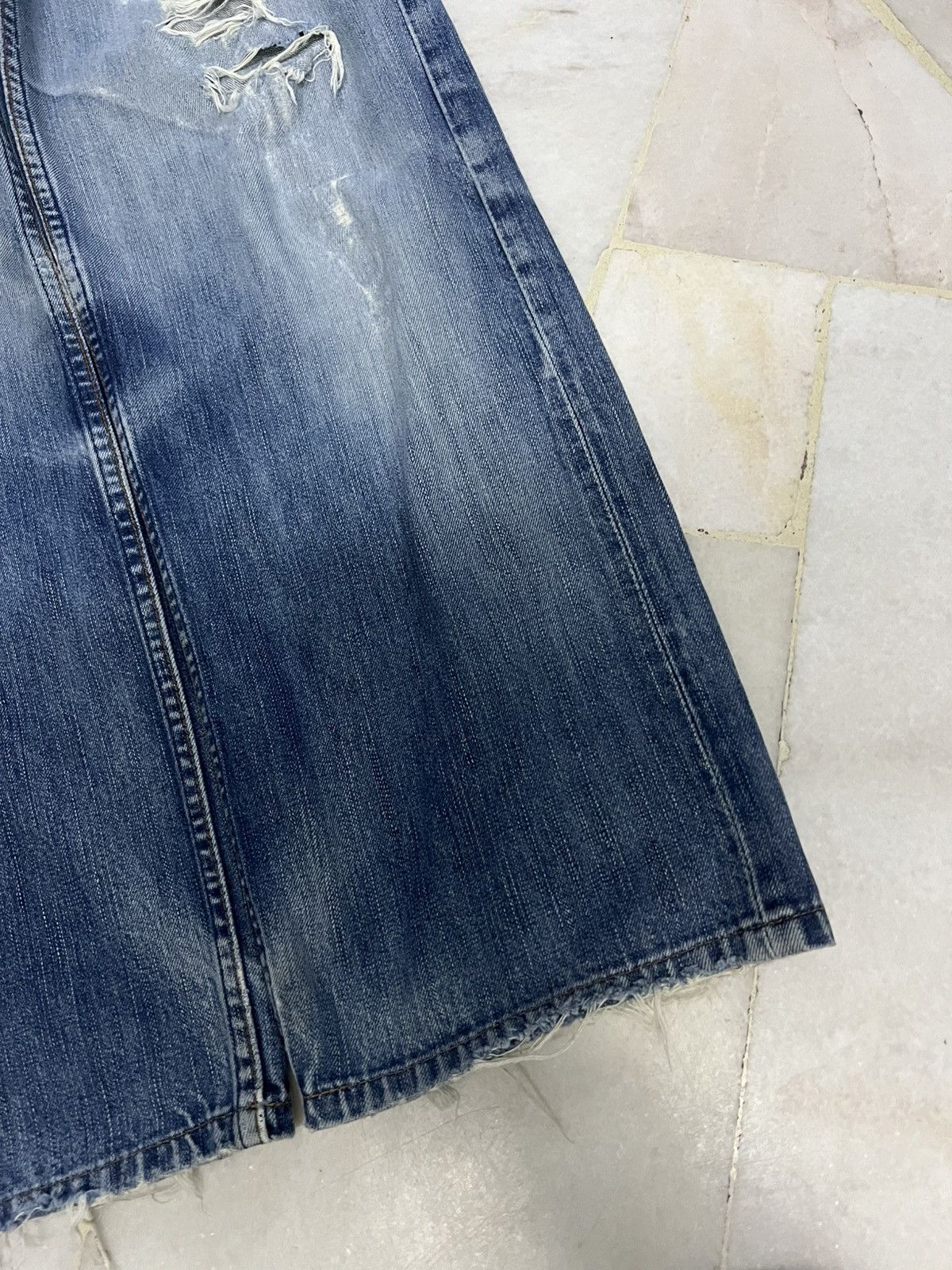 Levi's × Levi's Vintage Clothing 💥Baggy💥Vintage Levis 504 Light Wash Distress Jean Size US 27 - 7 Thumbnail
