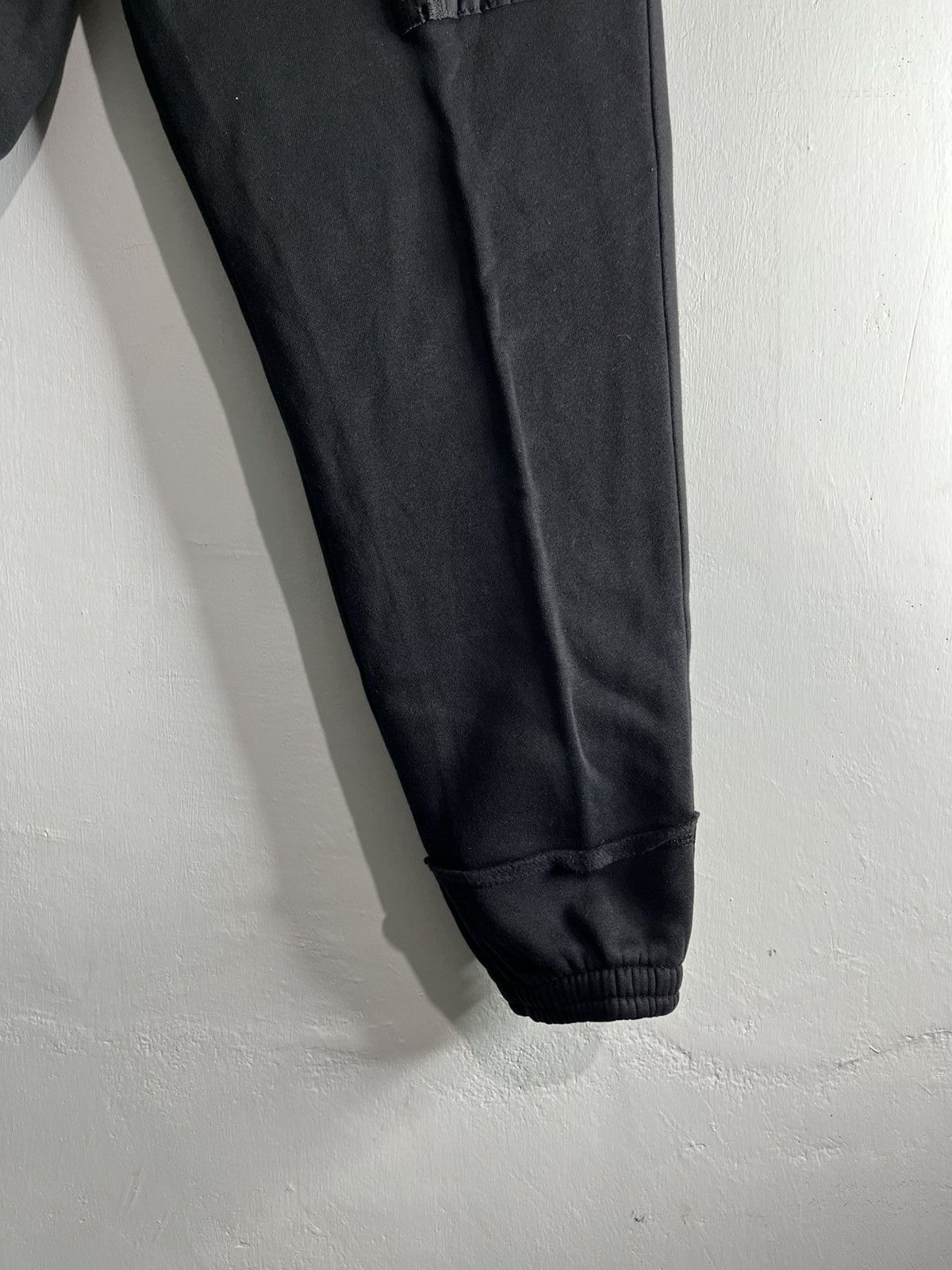 GU × Undercover Undercover FW21 “freedom” sweatpants Size US 28 / EU 44 - 7 Thumbnail