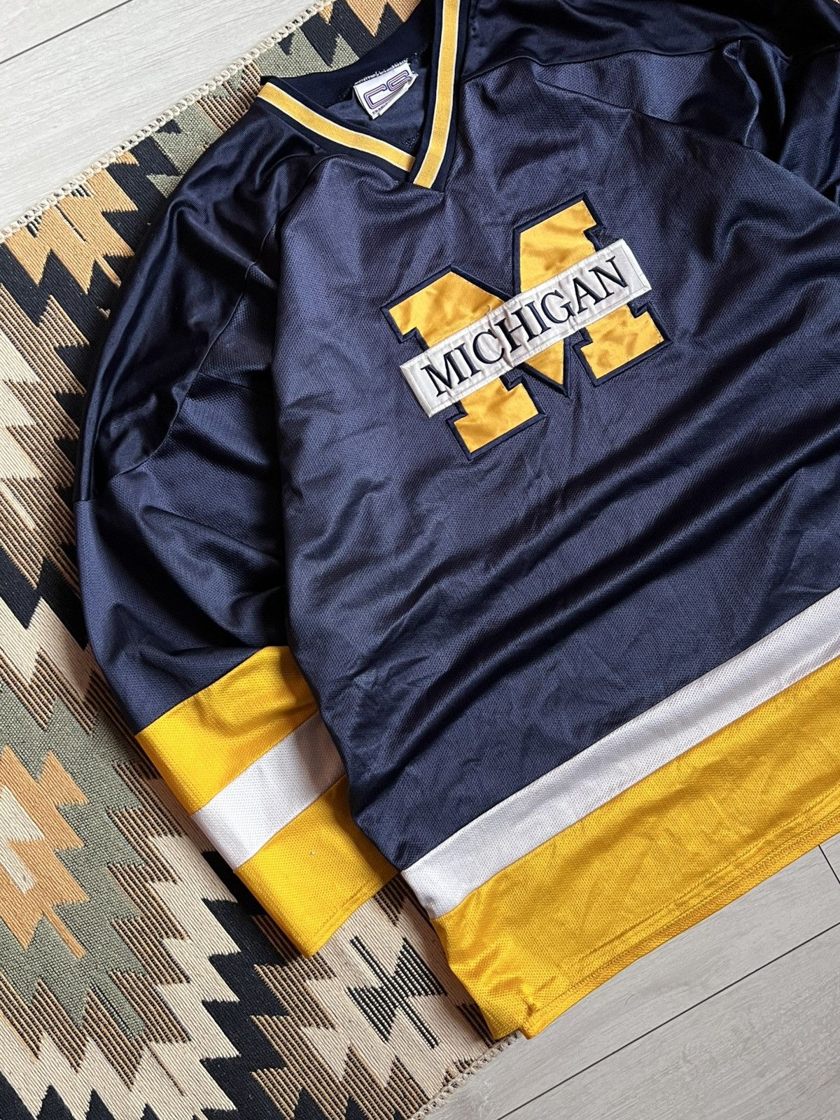 Ccm Vintage Michigan Crable Sportswear Hockey Jarsey Size US L / EU 52-54 / 3 - 2 Thumbnail