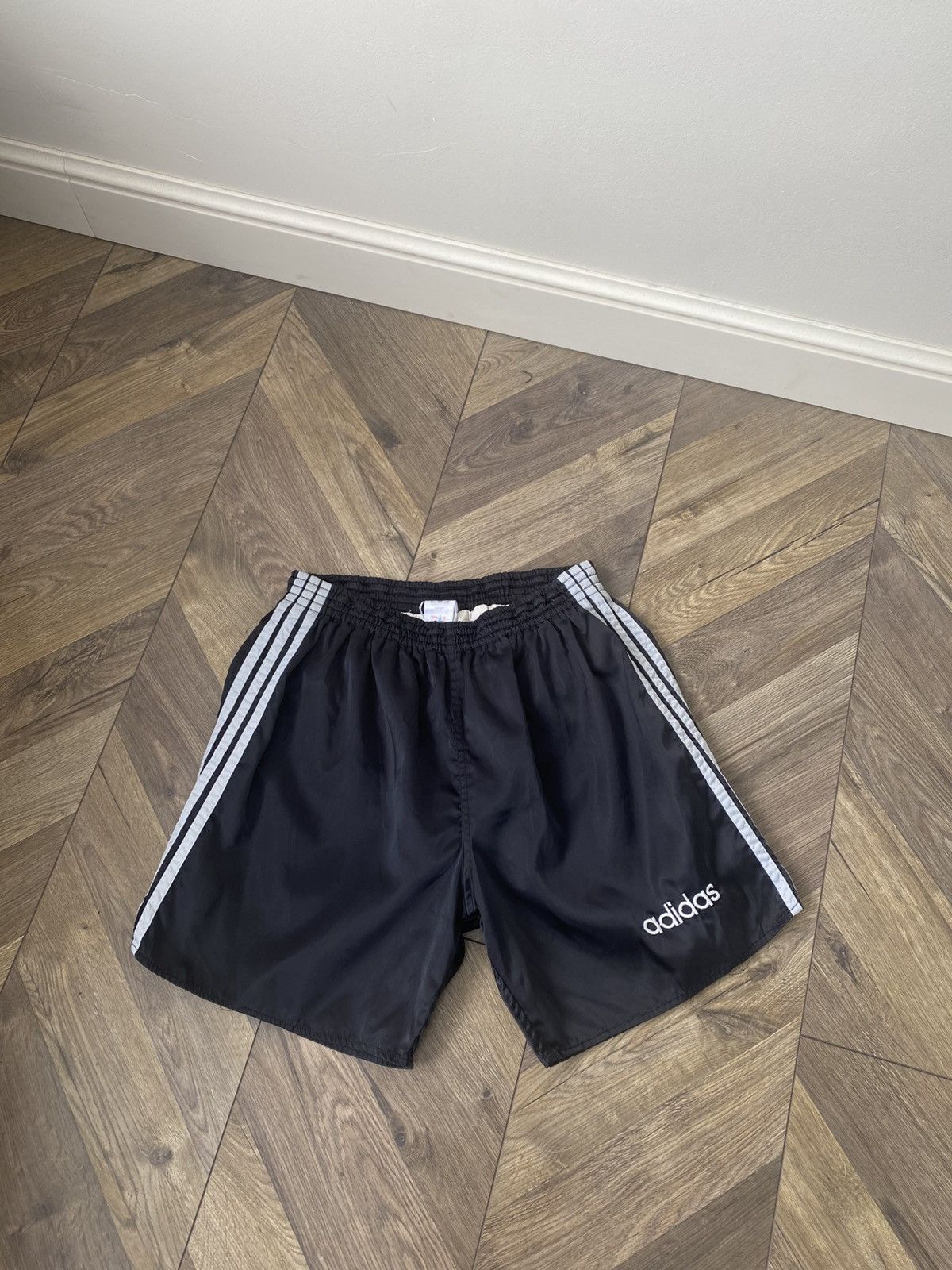 Adidas Vintage Adidas 90s style shorts Size US 31 - 1 Thumbnail