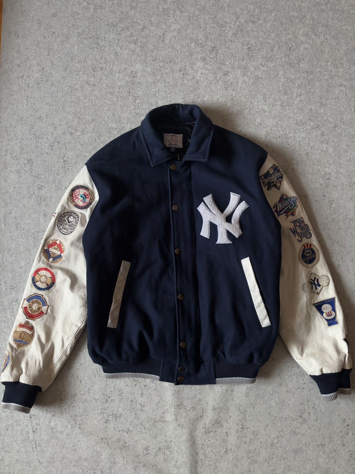 MLB × New York Yankees × Vintage VINTAGE NEW YORK YANKEES WORLD SERIES WOOL/LEATHER JACKET Size US M / EU 48-50 / 2 - 2 Thumbnail
