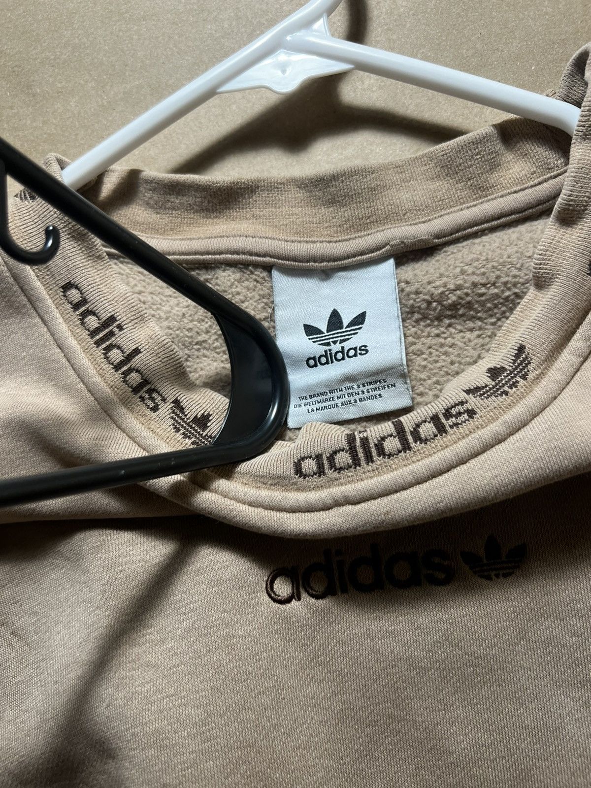 Adidas Adidas Original; Brown Crewneck Size US M / EU 48-50 / 2 - 9 Thumbnail