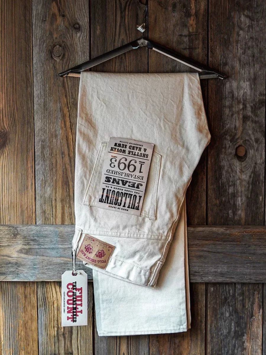 Full Count & Co. WHITE CLASSIC STRAIGHT LEG HIGH WAIST JEANS Size US 36 / EU 52 - 1 Thumbnail
