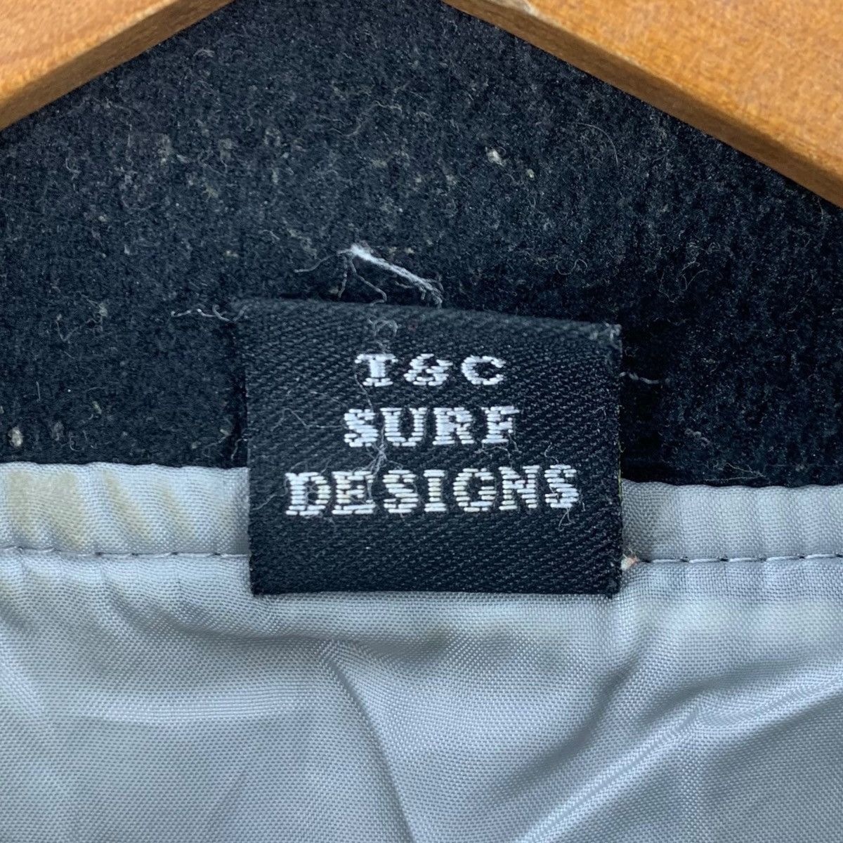 Vintage Vintage T&C SURF DESIGNS HAWAII Aloha Fleece Jacket Vest Size US L / EU 52-54 / 3 - 7 Thumbnail