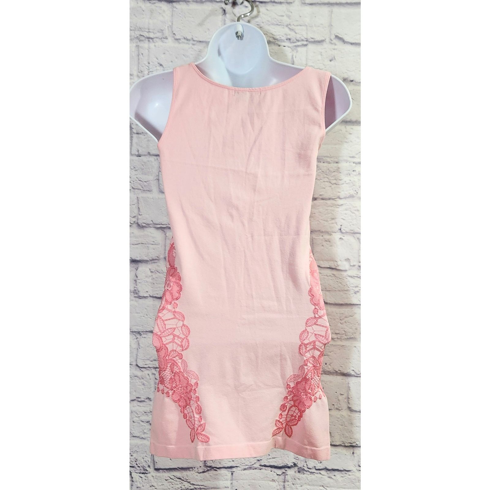 Other Soho Girls Pink Lace Overlay Detail Tank Top One Size Fits Size ONE SIZE - 4 Thumbnail