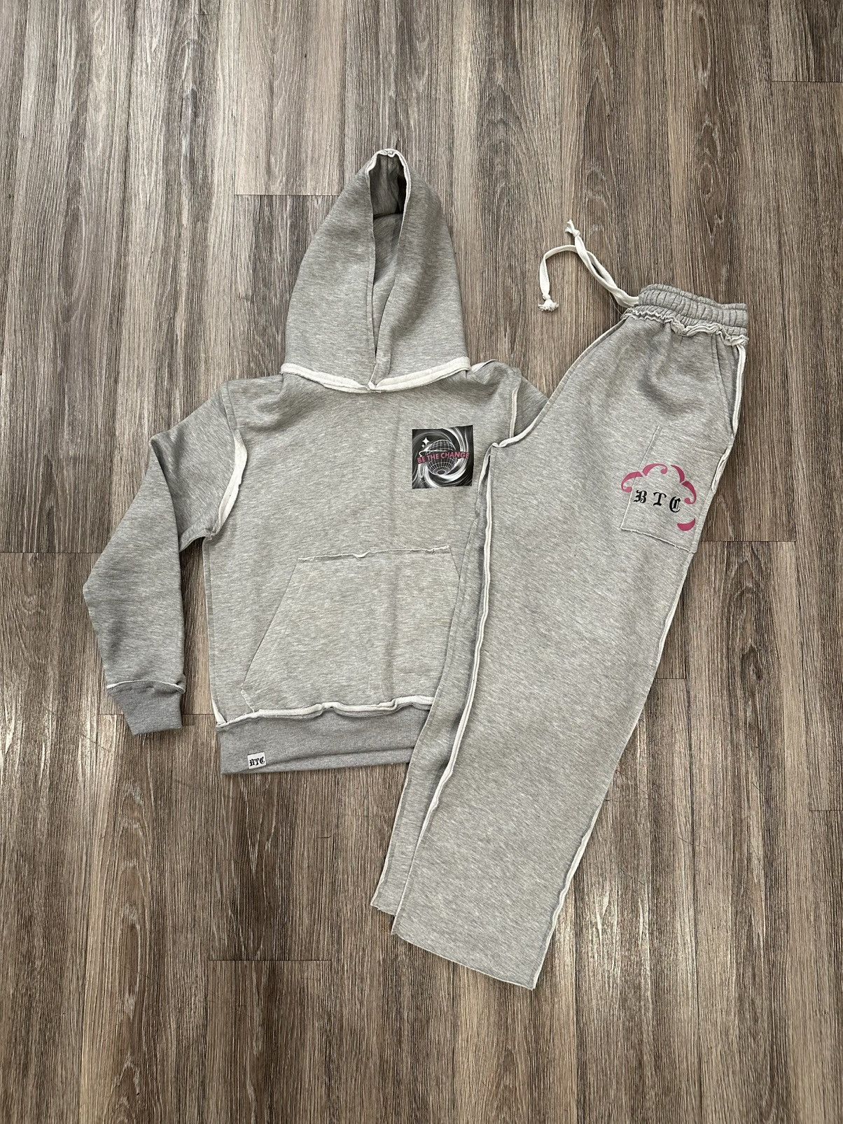 Other Be Your Change Size US 32 / EU 48 - 2 Thumbnail