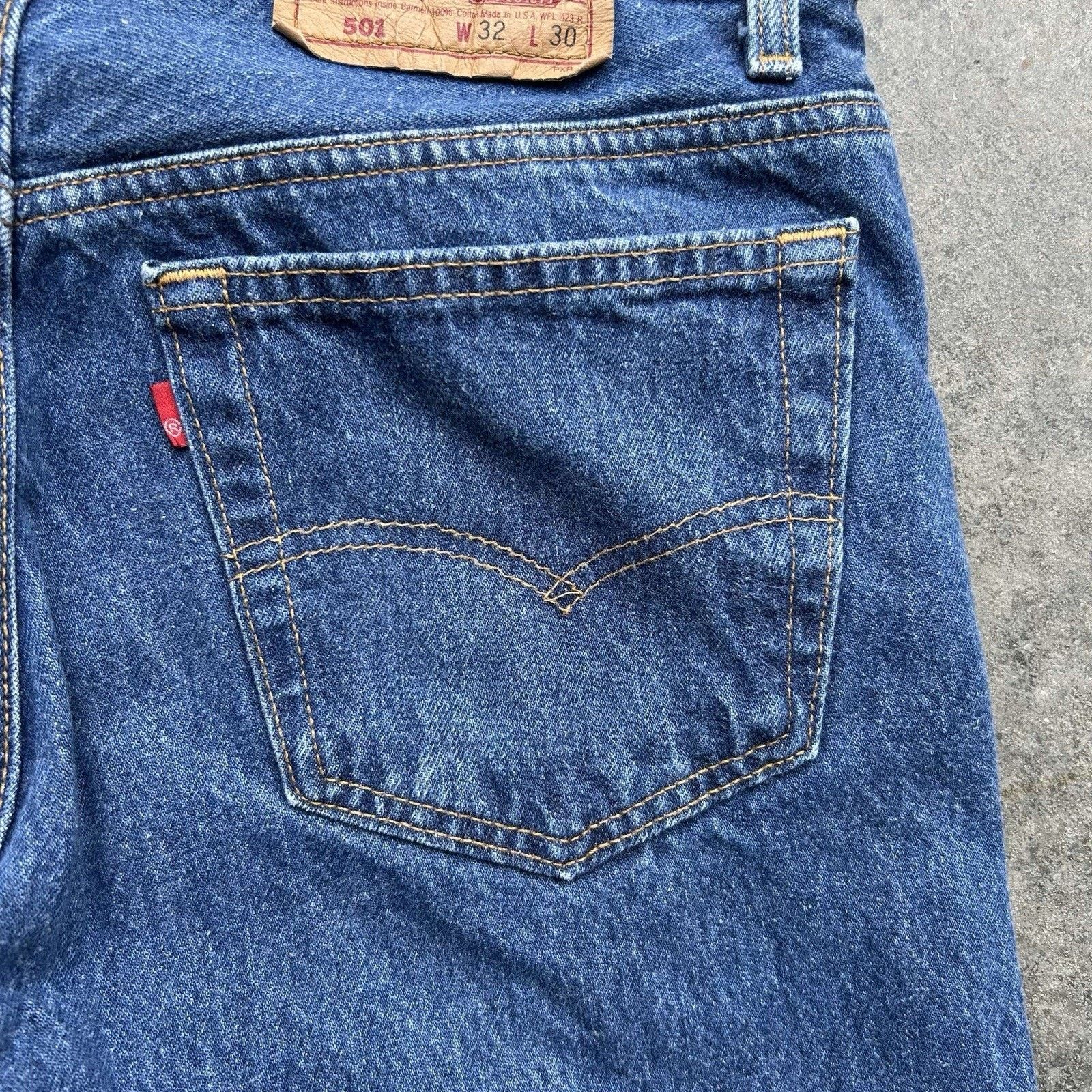 Levi's Vintage 90’s Levi’s 501xx Jeans Men’s 32 X 30 dark Wash West Size US 32 / EU 48 - 9 Thumbnail