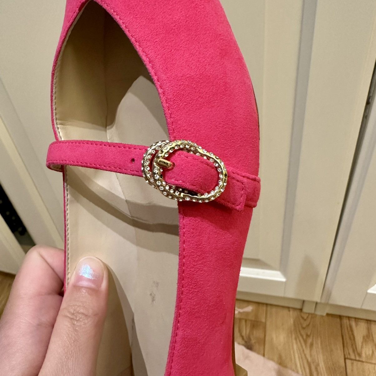 Stuart Weitzman STUART WEITZMAN Pink Crystal Buckle Suede Flat, US8.5, EU39 Size US 8.5 / IT 38.5 - 4 Thumbnail