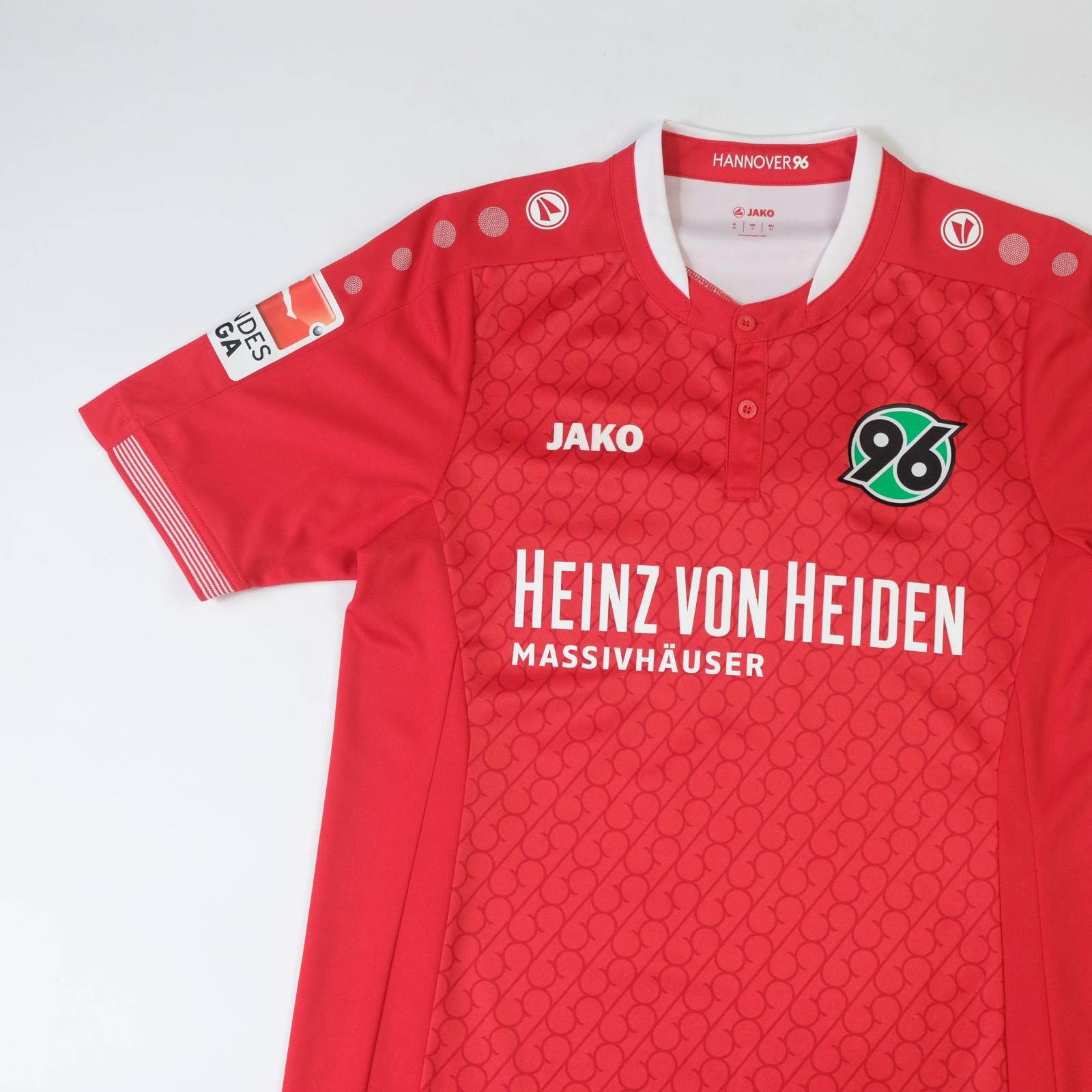 Other 2016/17 Hannover 96 Home Shirt Jako Hotaru (S) Size US S / EU 44-46 / 1 - 3 Thumbnail