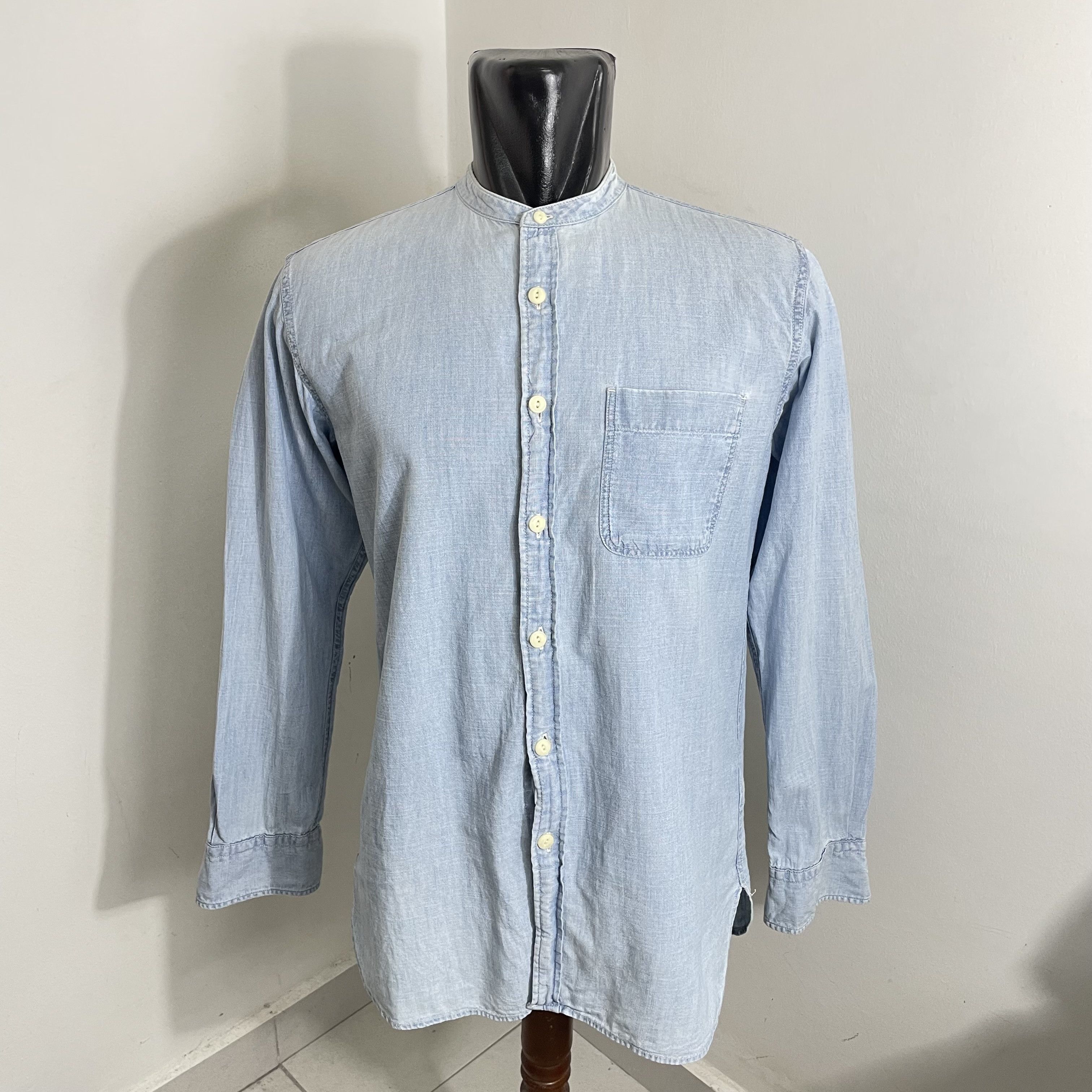 Japanese Brand × Uniqlo ⭐️SALE⭐️ [M] UNIQLO MANDARIN SHIRT DENIM Size M / US 6-8 / IT 42-44 - 1 Thumbnail