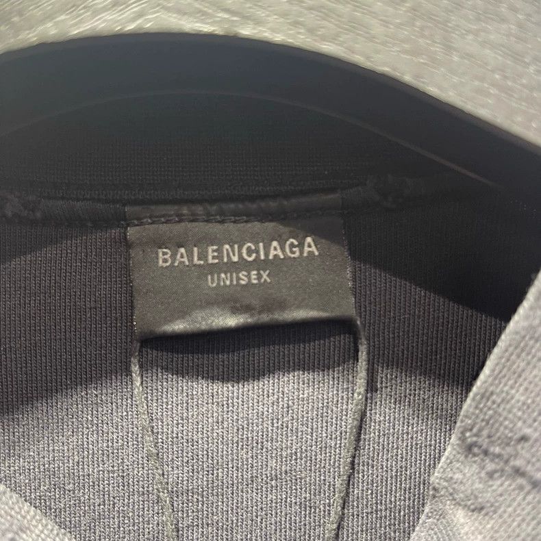 Balenciaga Balenciaga SS24 Letter Print Ripped Crew Neck T-Shirt 2502- Size US M / EU 48-50 / 2 - 4 Thumbnail