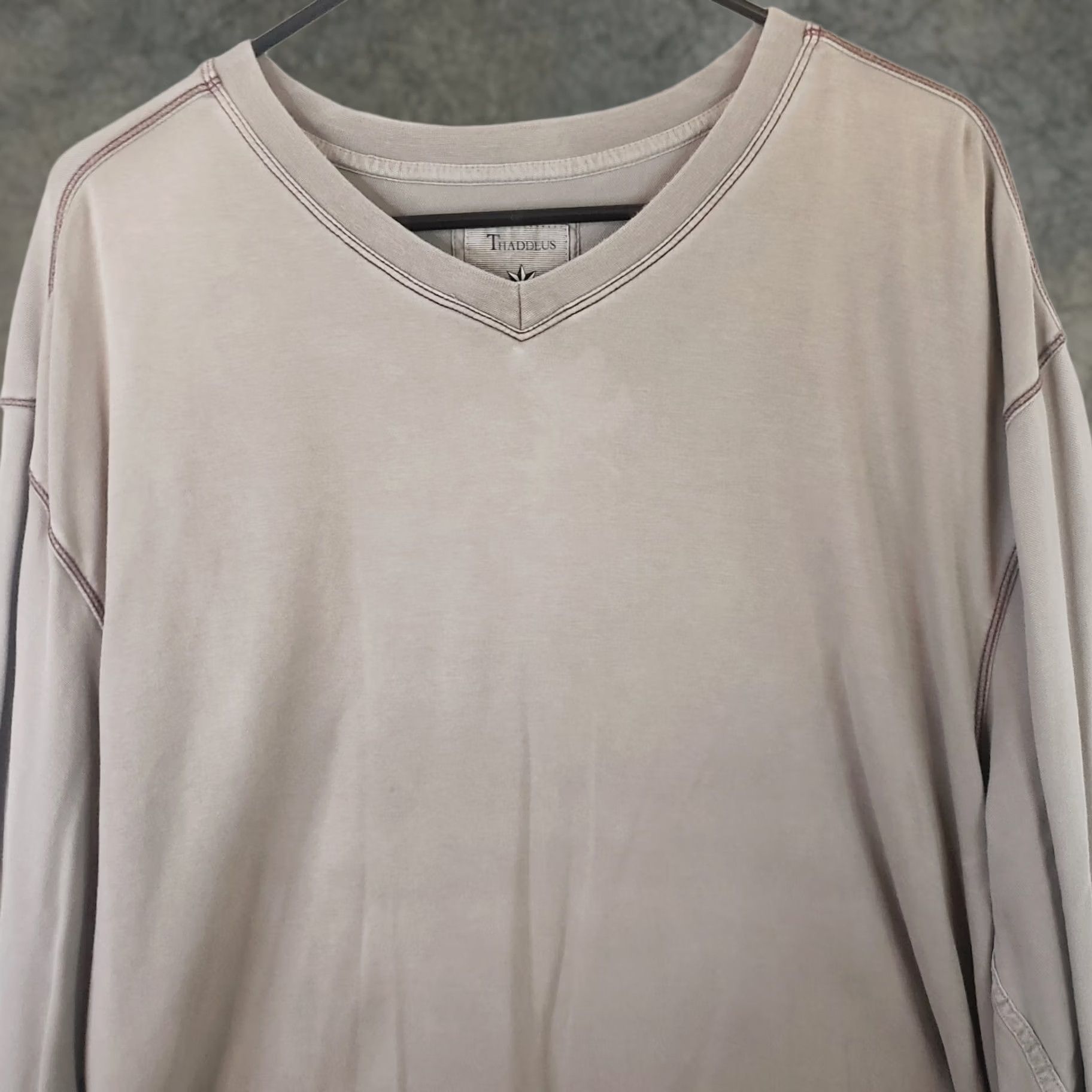 Vintage VINTAGE Thaddeus V-Neck Pullover Shirt Long Sleeve 2XL Beige Logo Knit Cotton Men Pullover Sports Kw 90s Size US XXL / EU 58 / 5 - 1 Thumbnail