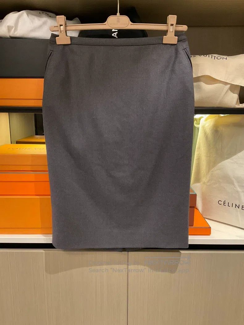 Hermes Hermes Gray Wool Skirt, Material Contains Wool, Silk Linin Size 26" / US 2 / IT 38 - 1 Thumbnail