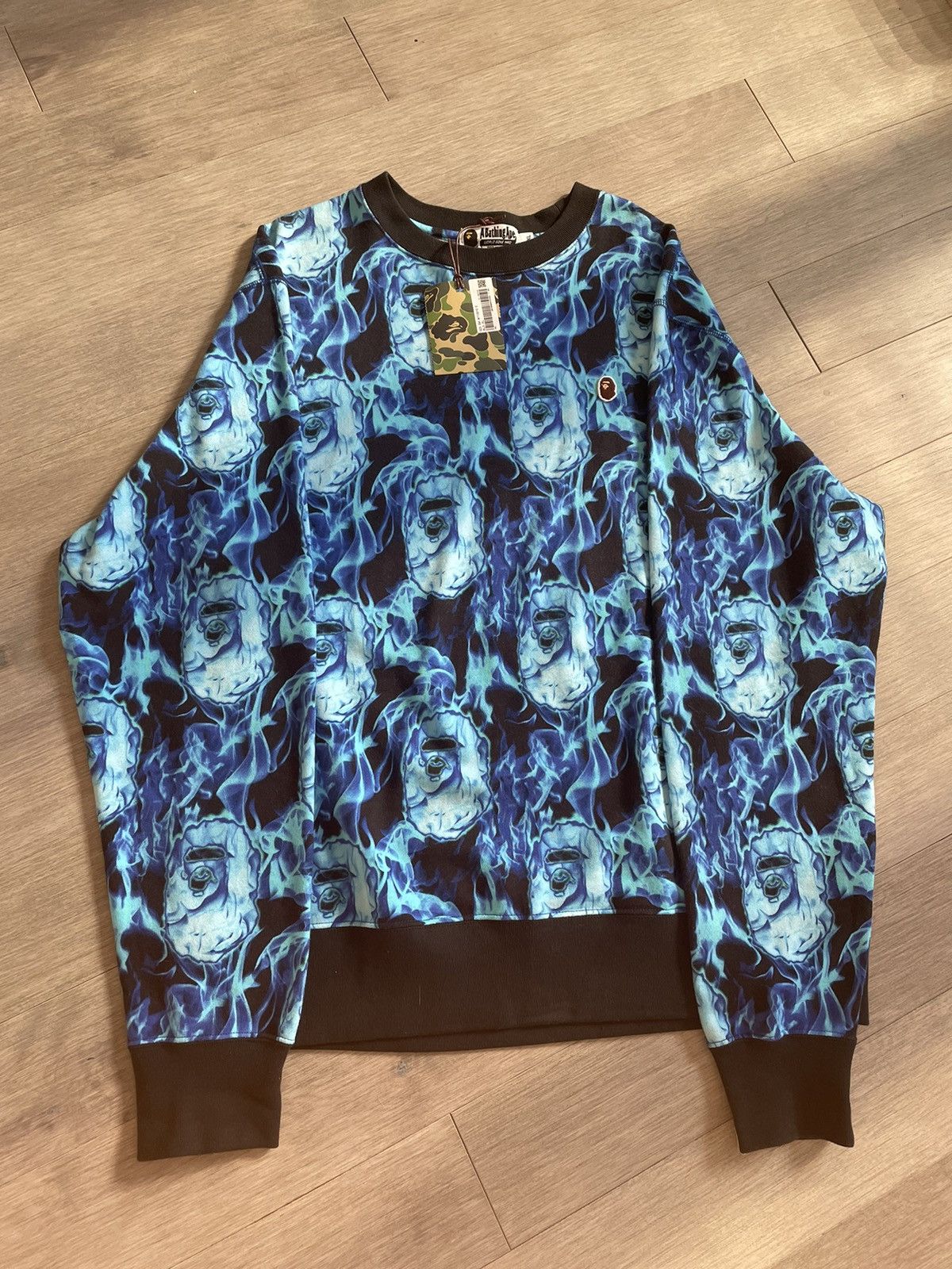 トップス A BATHING APE BAPE FLAME WIDE CREWNECK Bape Flame Wide Crewneck | AfterMarket